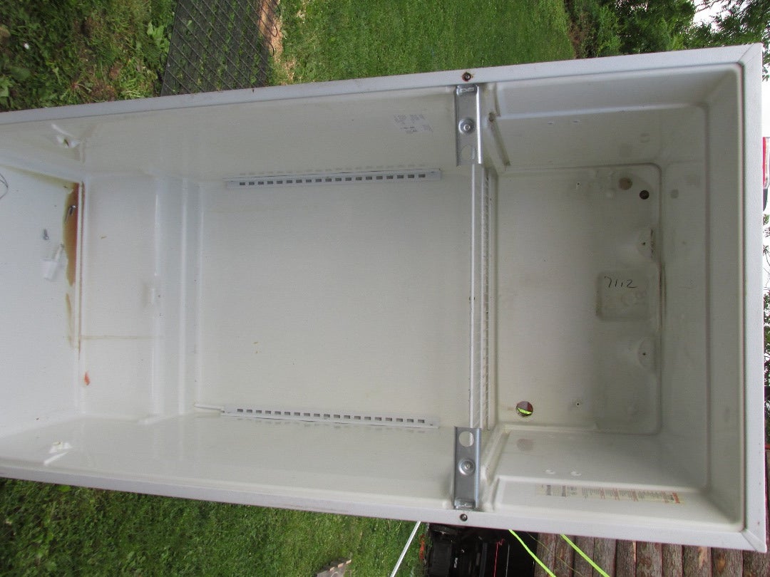 Awesome Rustic Cooler From Broken Refrigerator and Pallets 11 Steps