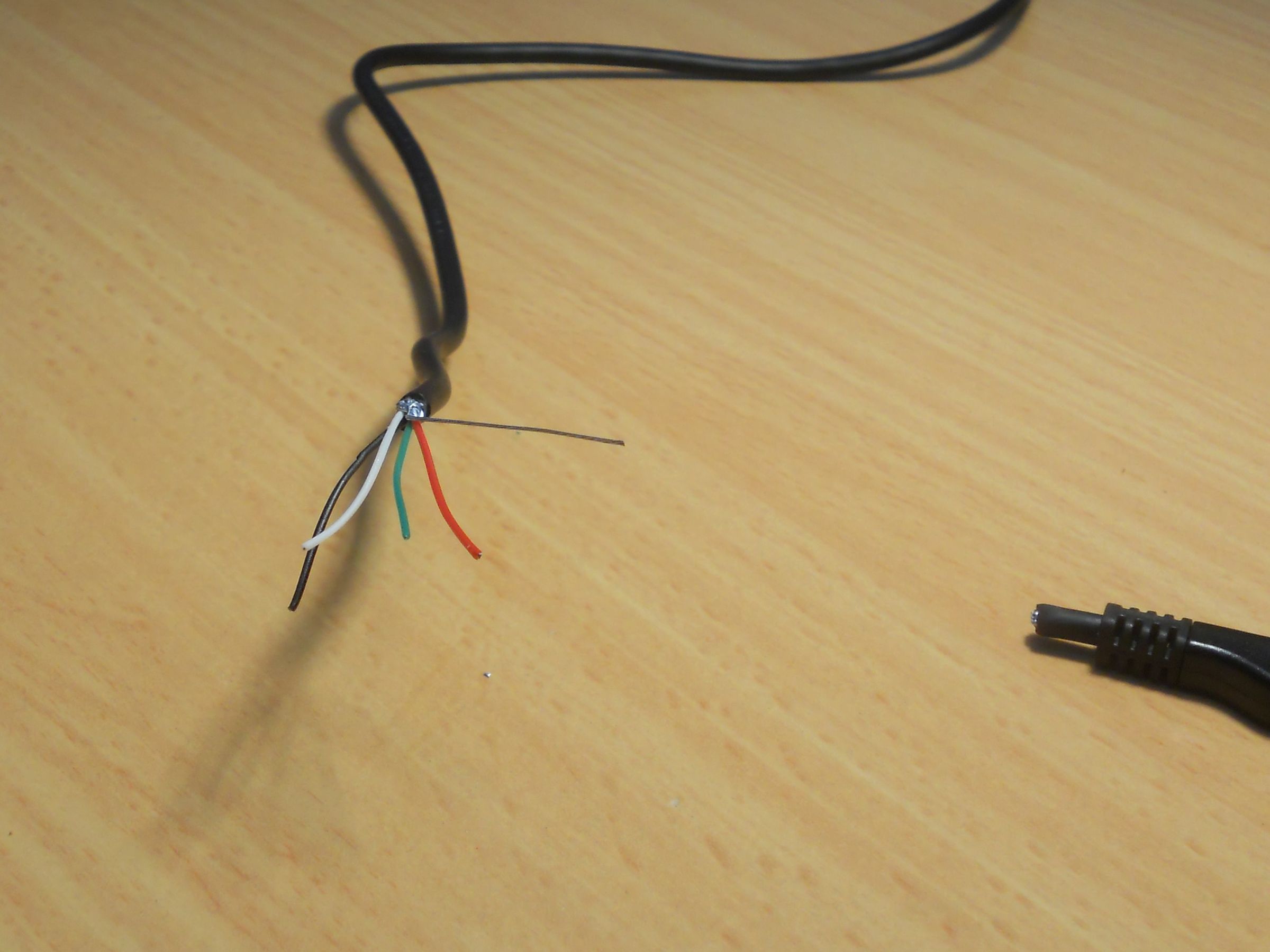 Convert a Battery Powered LED Lamp to USB Power. 5 Steps Instructables