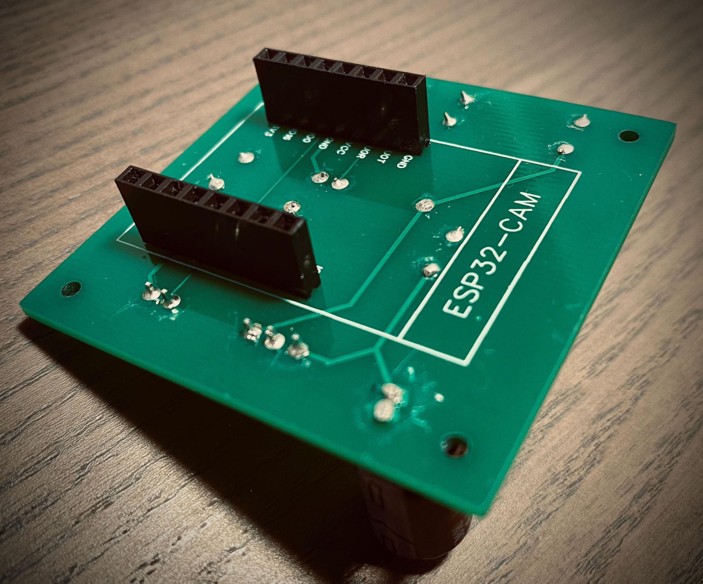 4 images 1 mot 8 lettres puce electronique particules