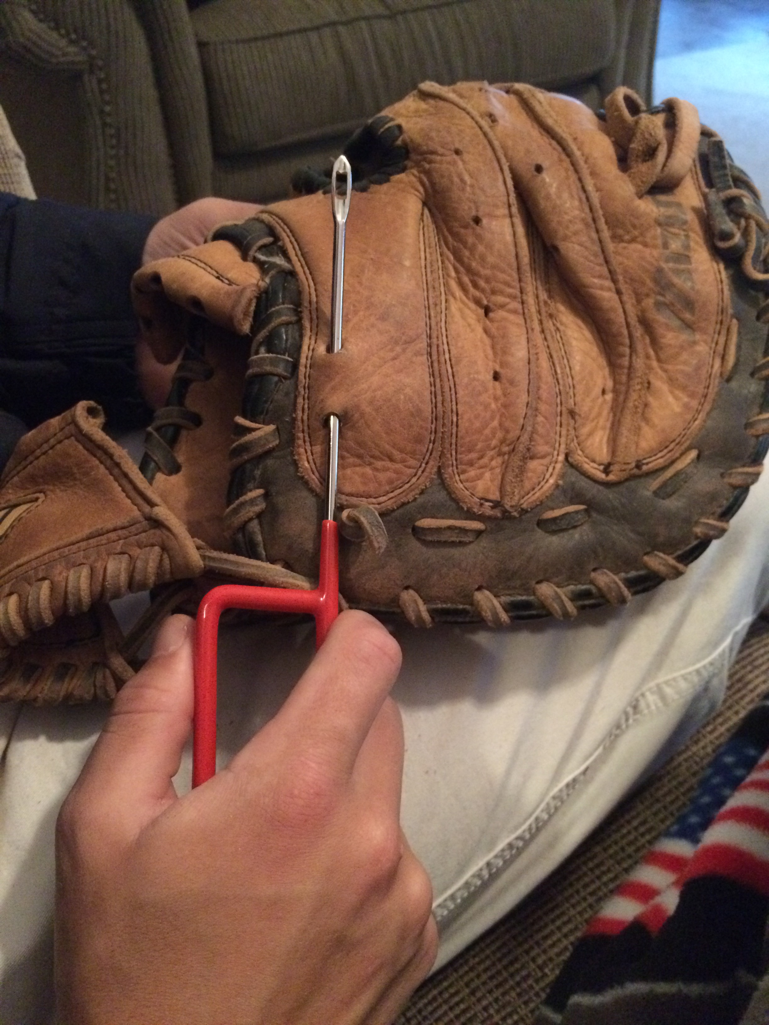 Relace a Baseball Glove 8 Steps Instructables