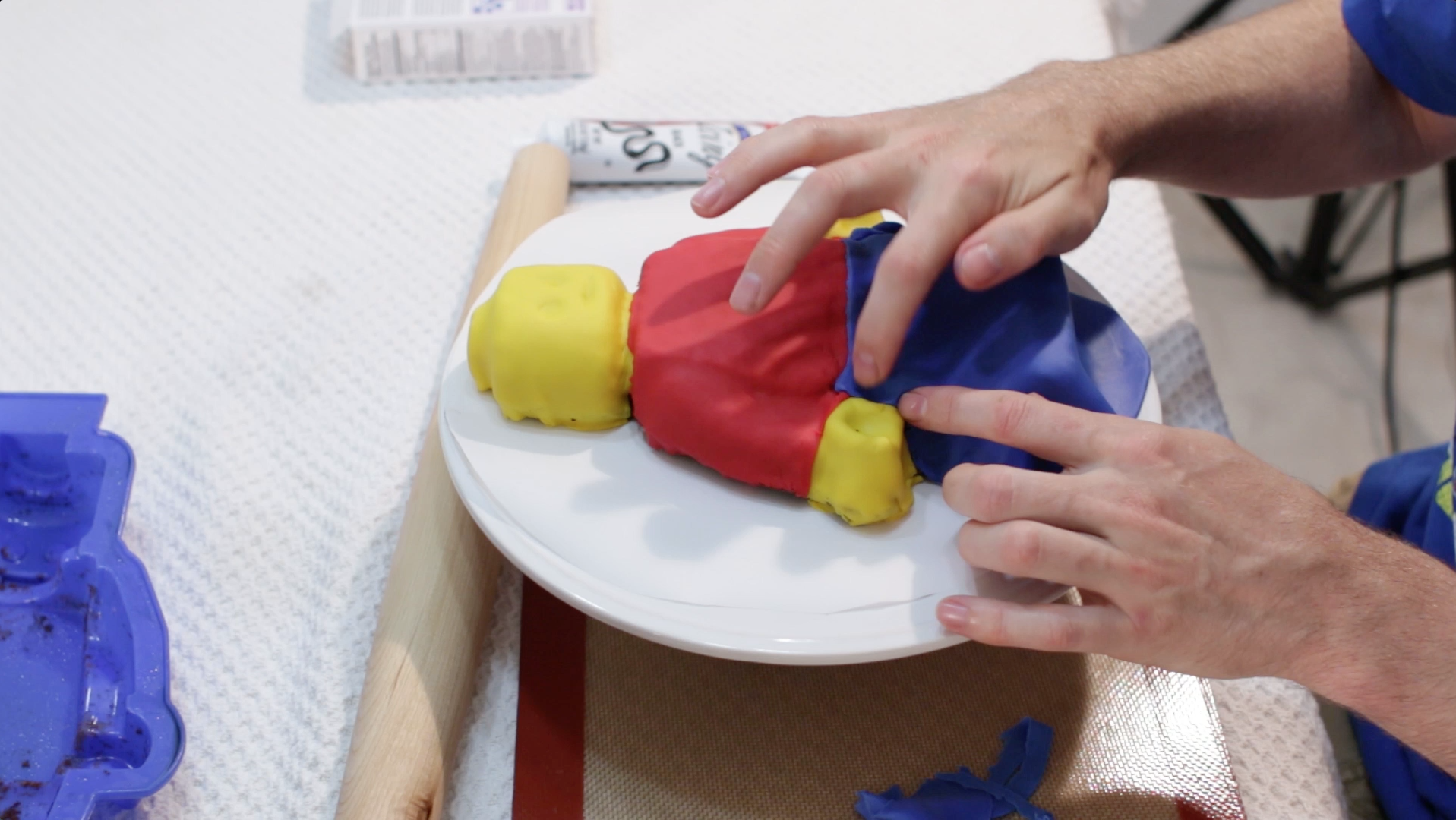 lego man cake mould