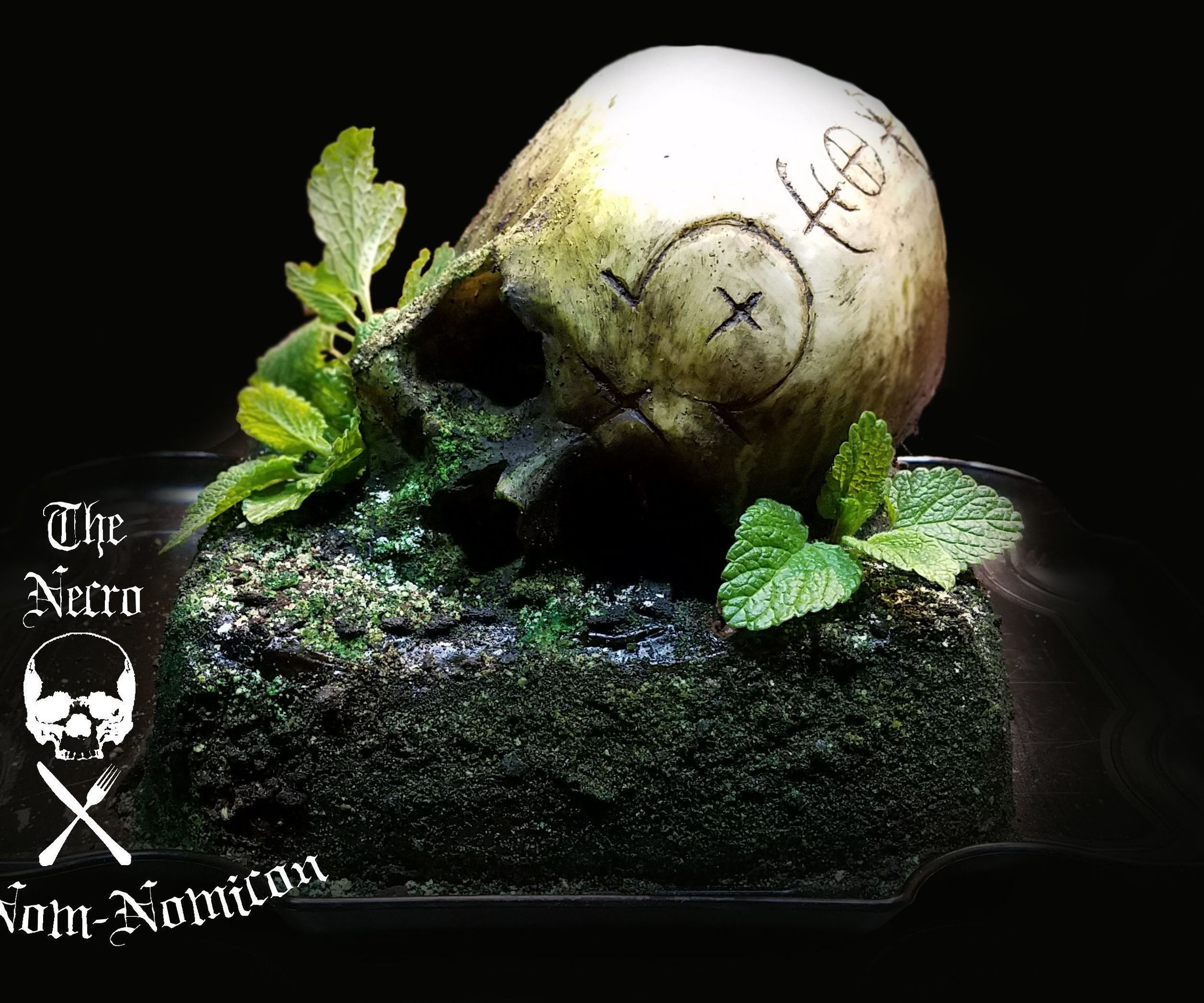 Mossy Skull Cake