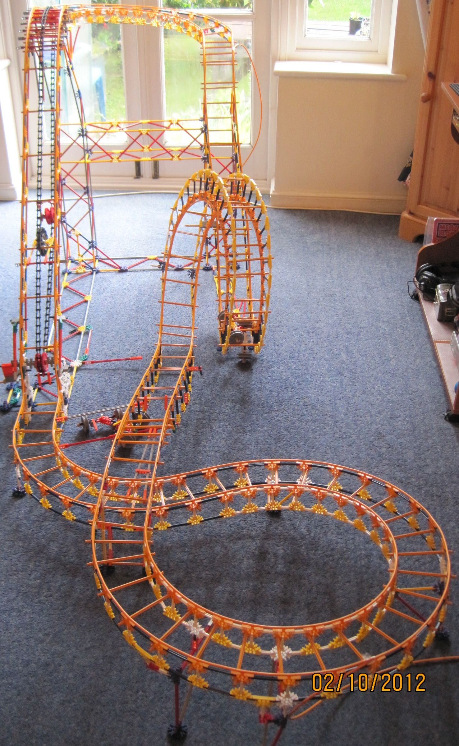 Knex Roller Coaster . Instructables