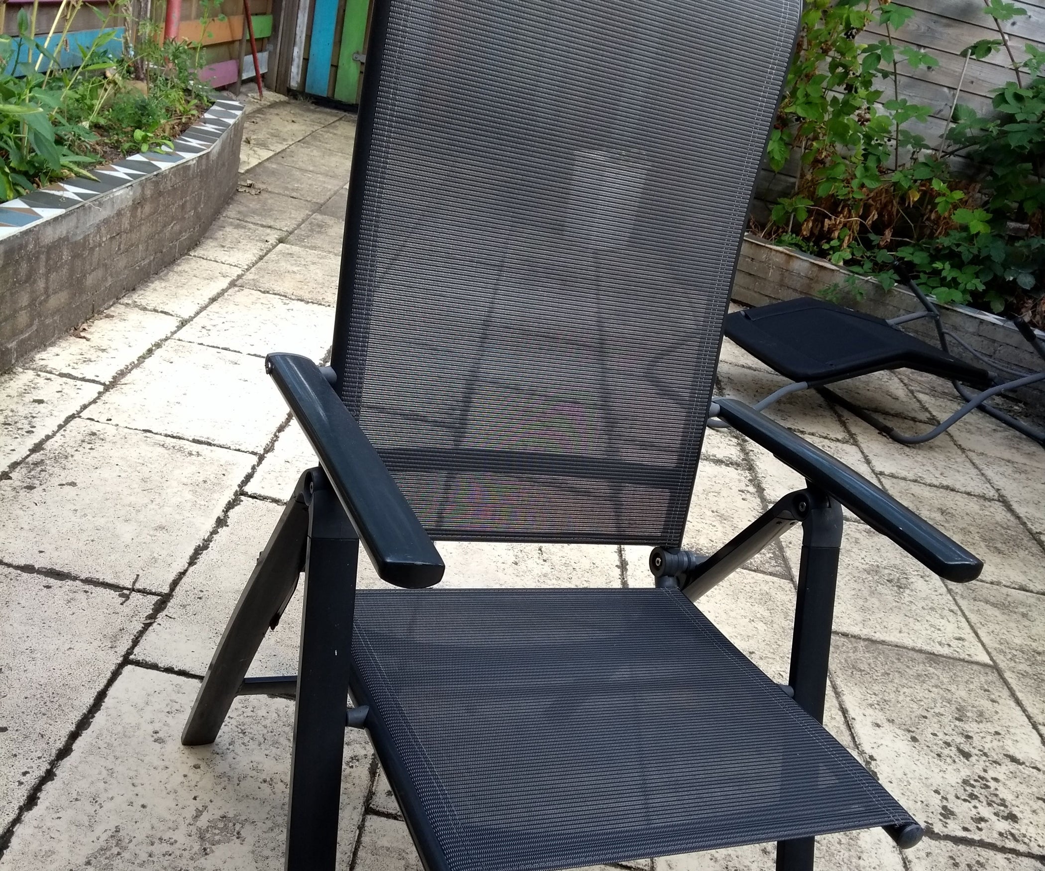 Fix a Broken Garden Chair for Free 3 Steps Instructables