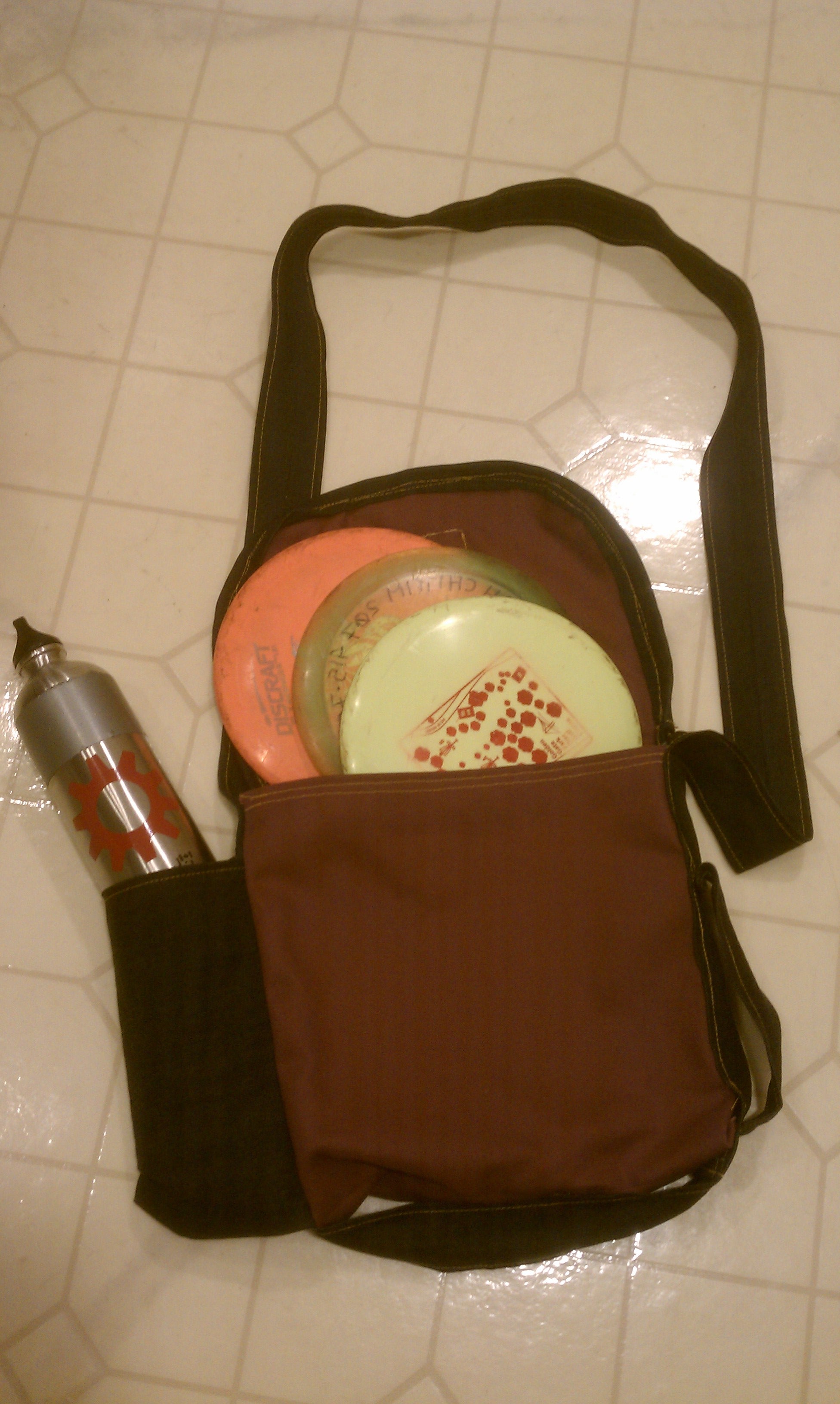 Simple Disc Golf Bag : 8 Steps - Instructables