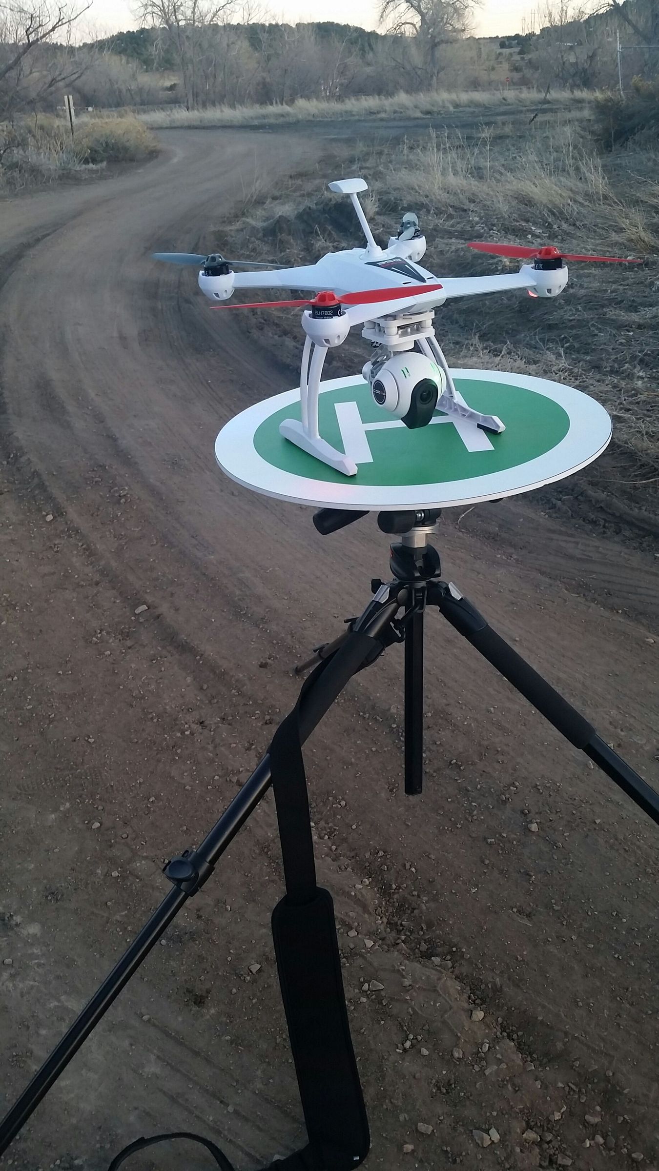 Drone/ Helicopter Landing Pad (Tripod Mount) 8 Steps (with Pictures