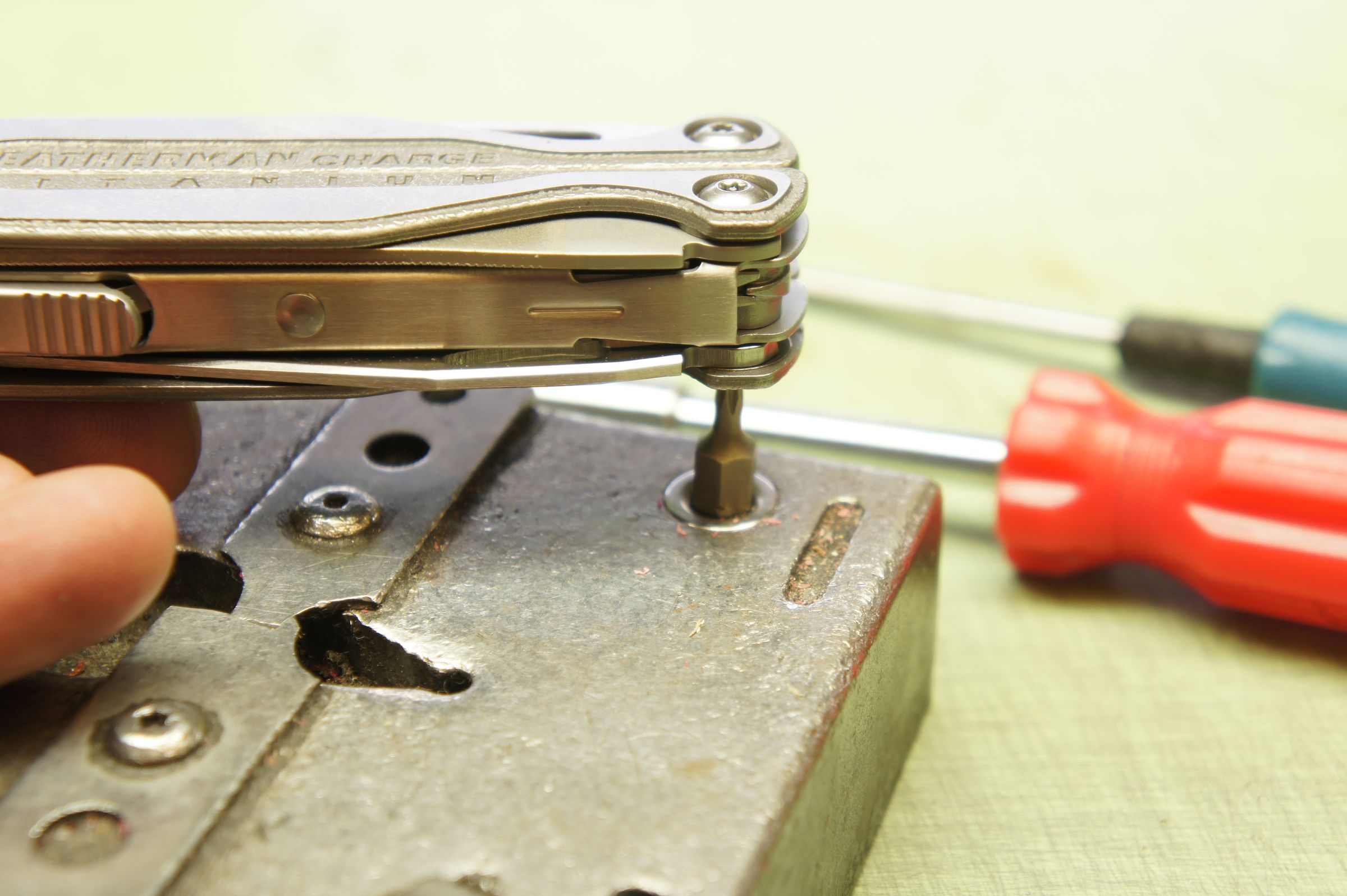 How to Take Apart and Reassemble a Leatherman Charge TTi 14 Steps