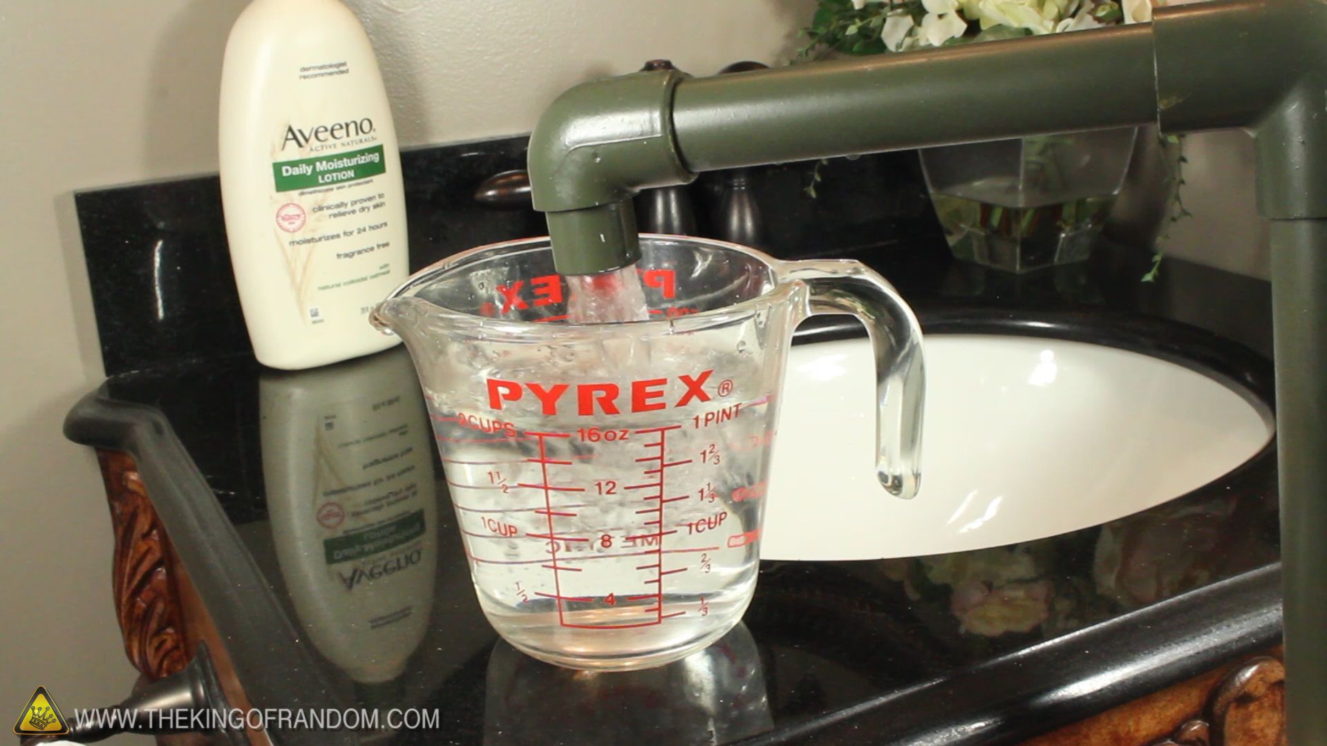 How to Make a PVC Water / Air / Vacuum Pump! 8 Steps (with Pictures