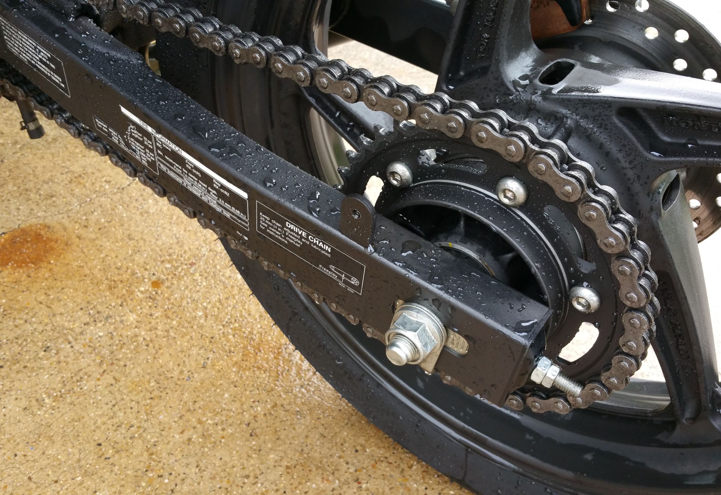 How to Clean, Lubricate, and Wax a Motorcycle Chain 7 Steps (with