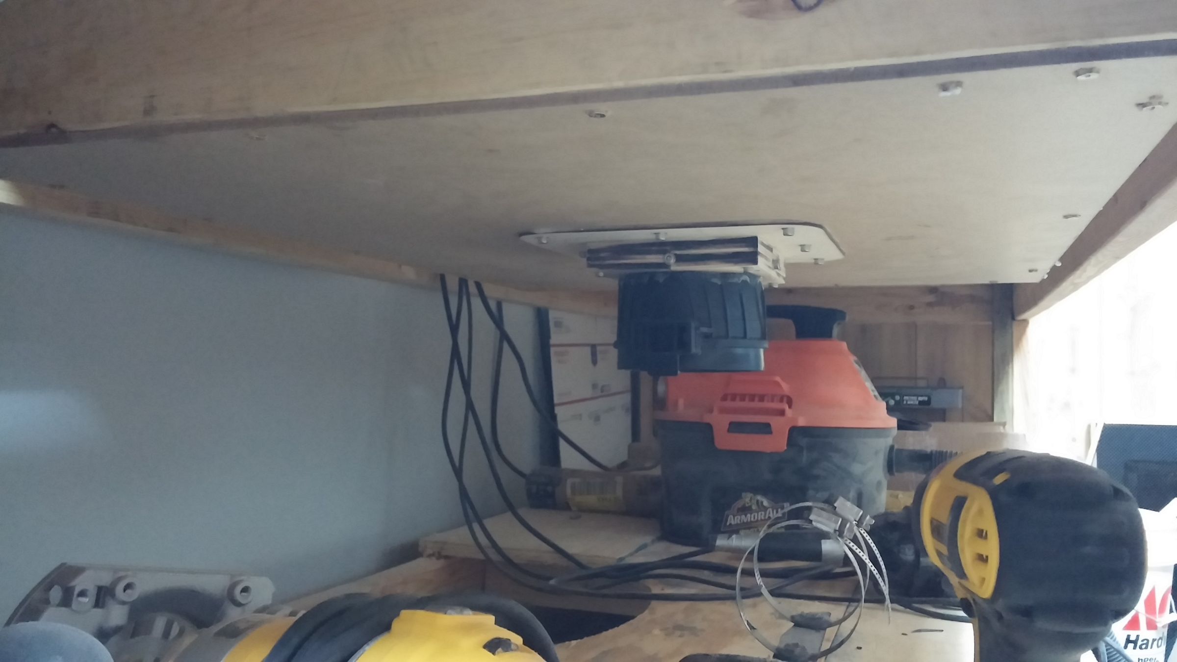 Easy DIY Downdraft / Sanding Table 9 Steps (with Pictures