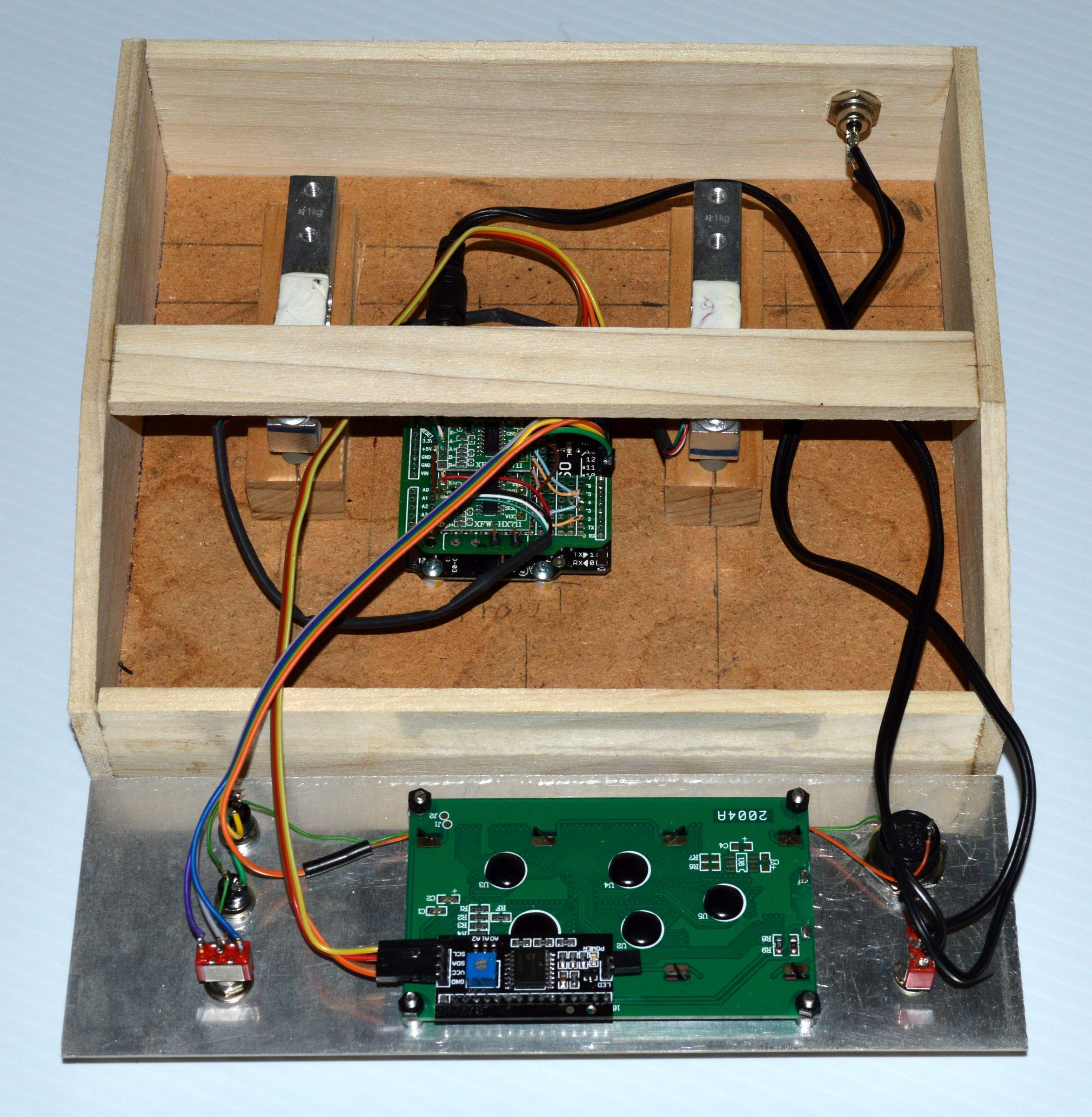 Pinewood Derby Car Scale With CenterofGravity (CG) Calculation 9