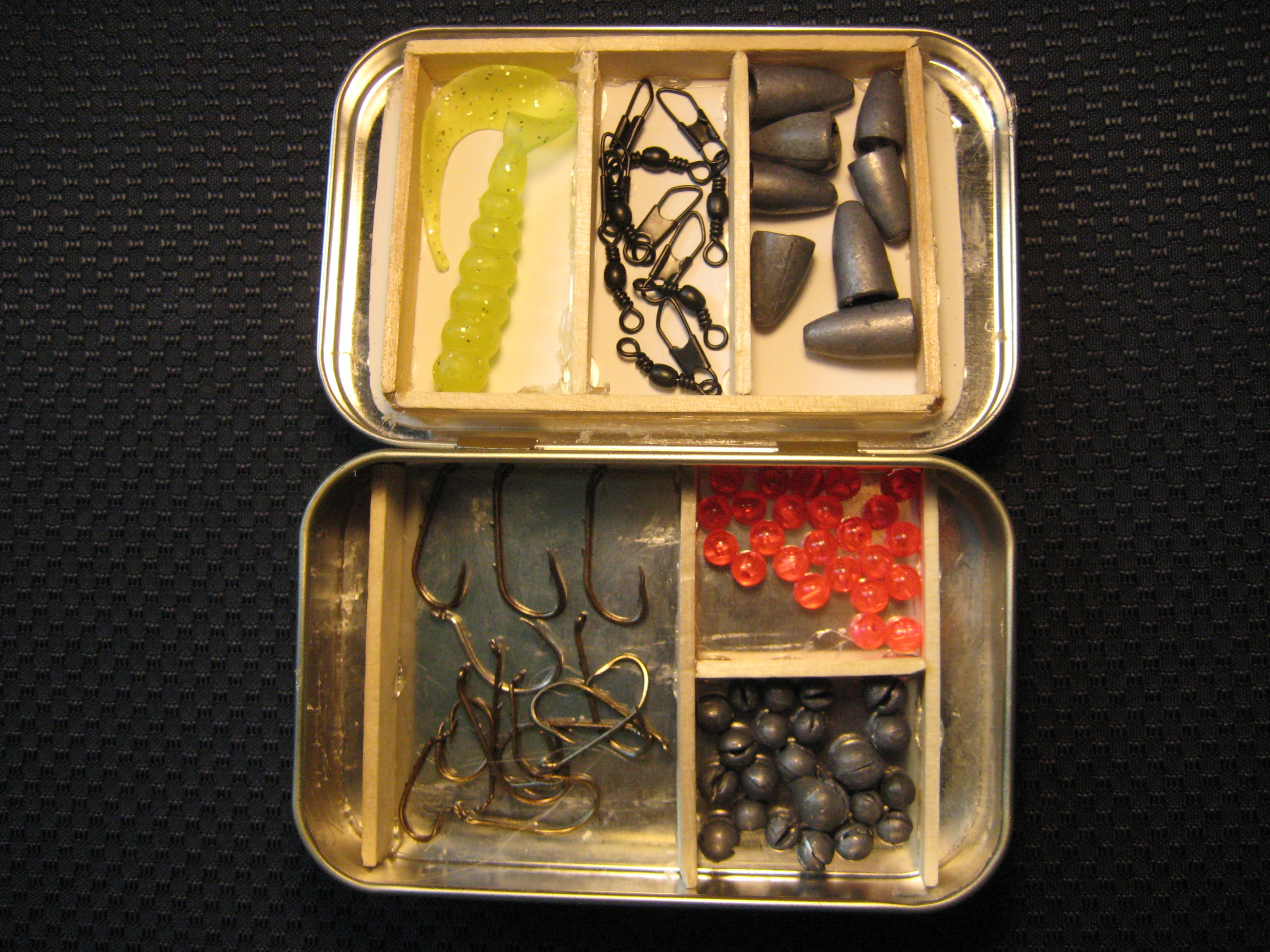 pocket tackle box