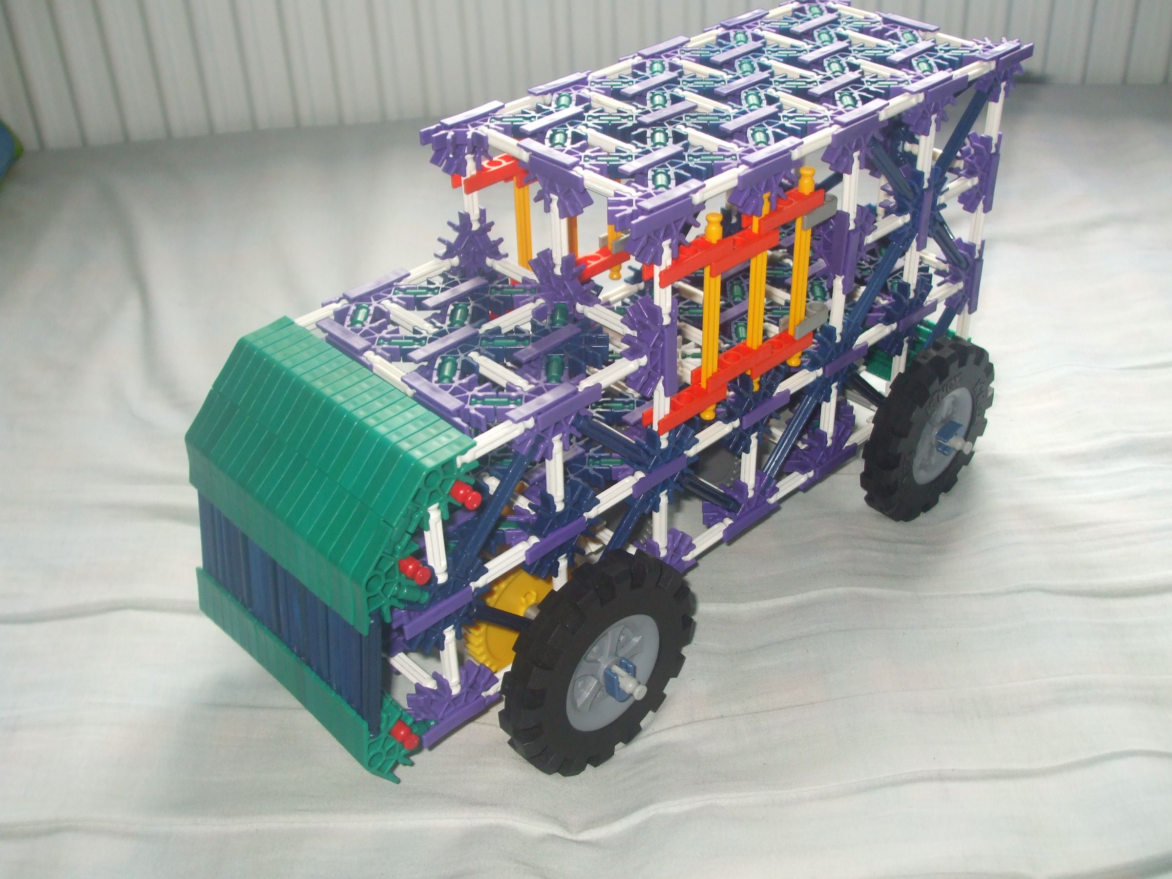 DIY guide for KNEX 4WD TRUCK with step-by-step instructions