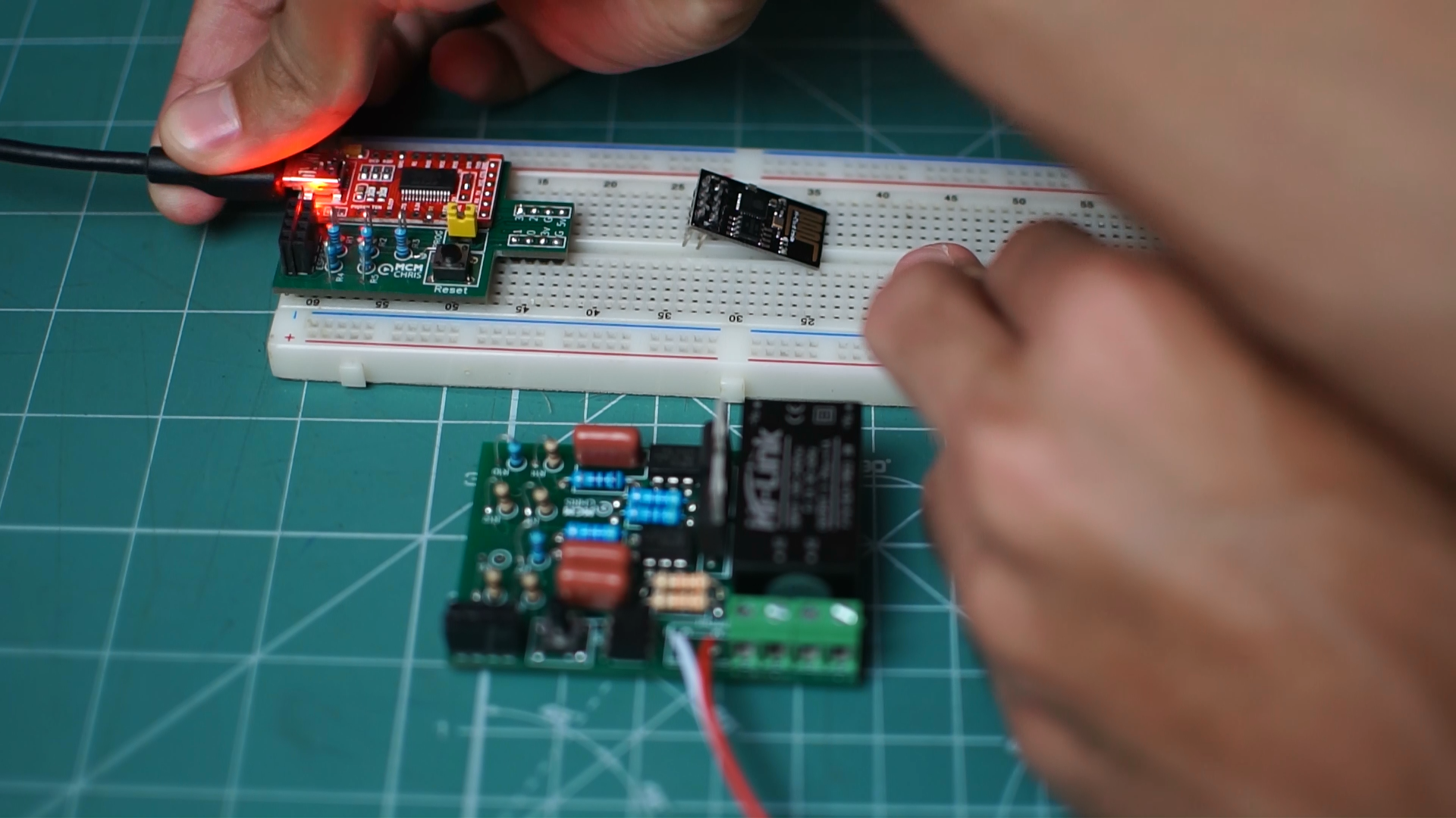 Light Switch + Fan Dimmer in One Board With ESP8266 7 Steps (with