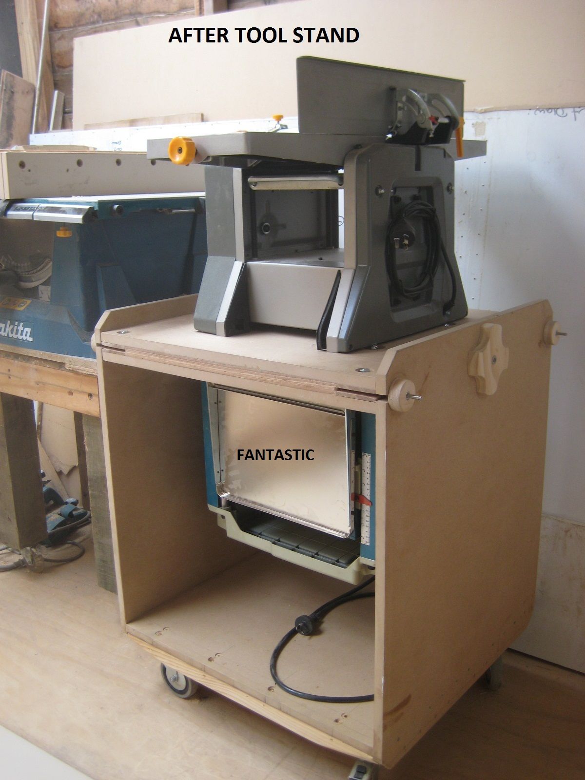 COPYRIGHT FREE RE-LISTED FLIPTOP TOOL STAND