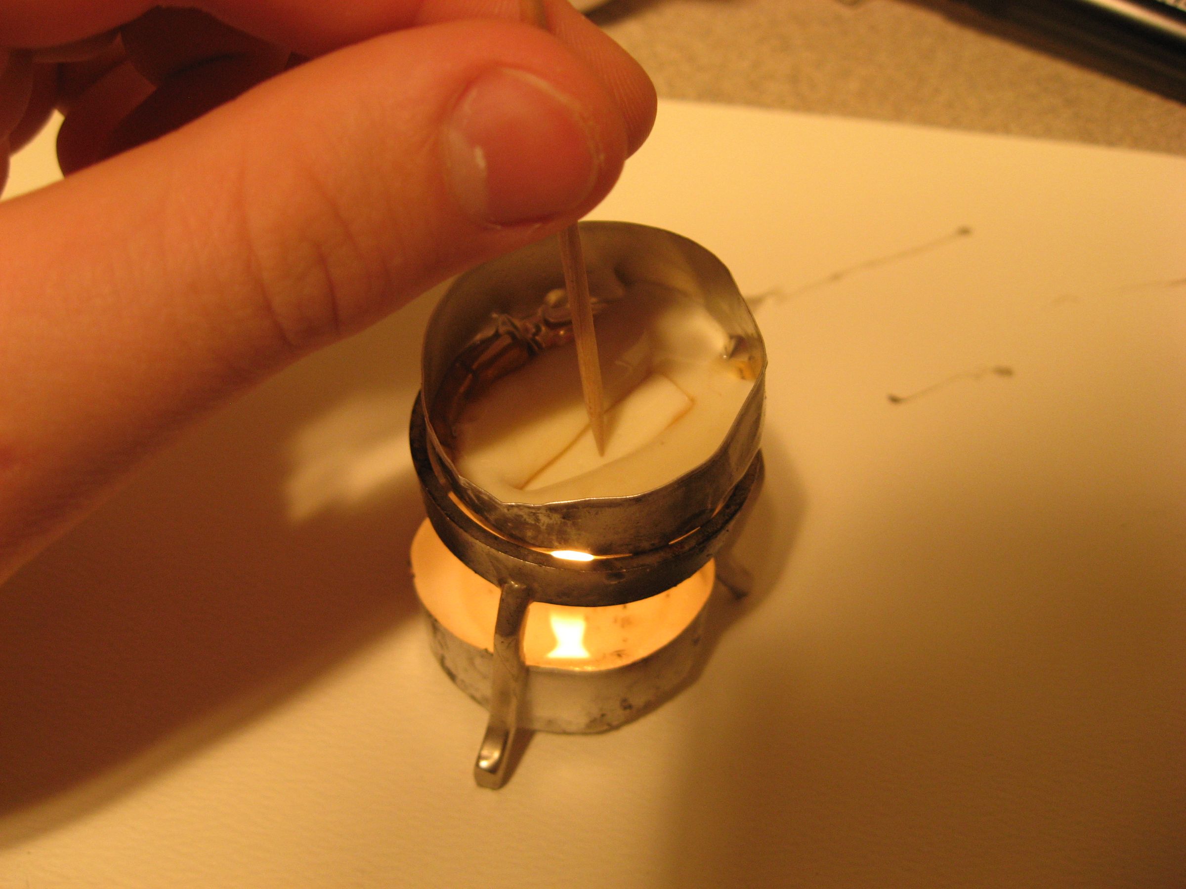 Homemade Sealing Wax EASY! PICTURES! 11 Steps (with Pictures