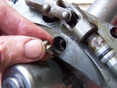 Rebuilding a Hydraulic Floor Jack : 19 Steps (with Pictures) - Instructables