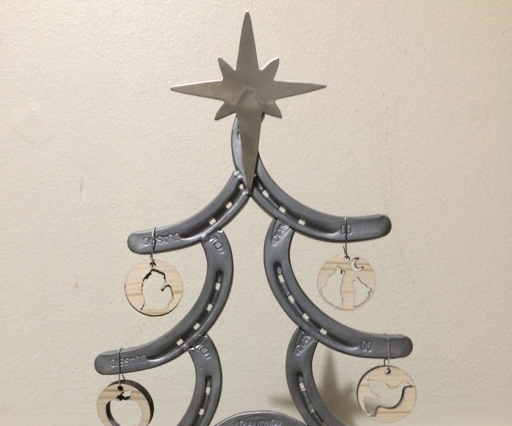 Make a Horseshoe Christmas Tree 9 Steps (with Pictures) Instructables
