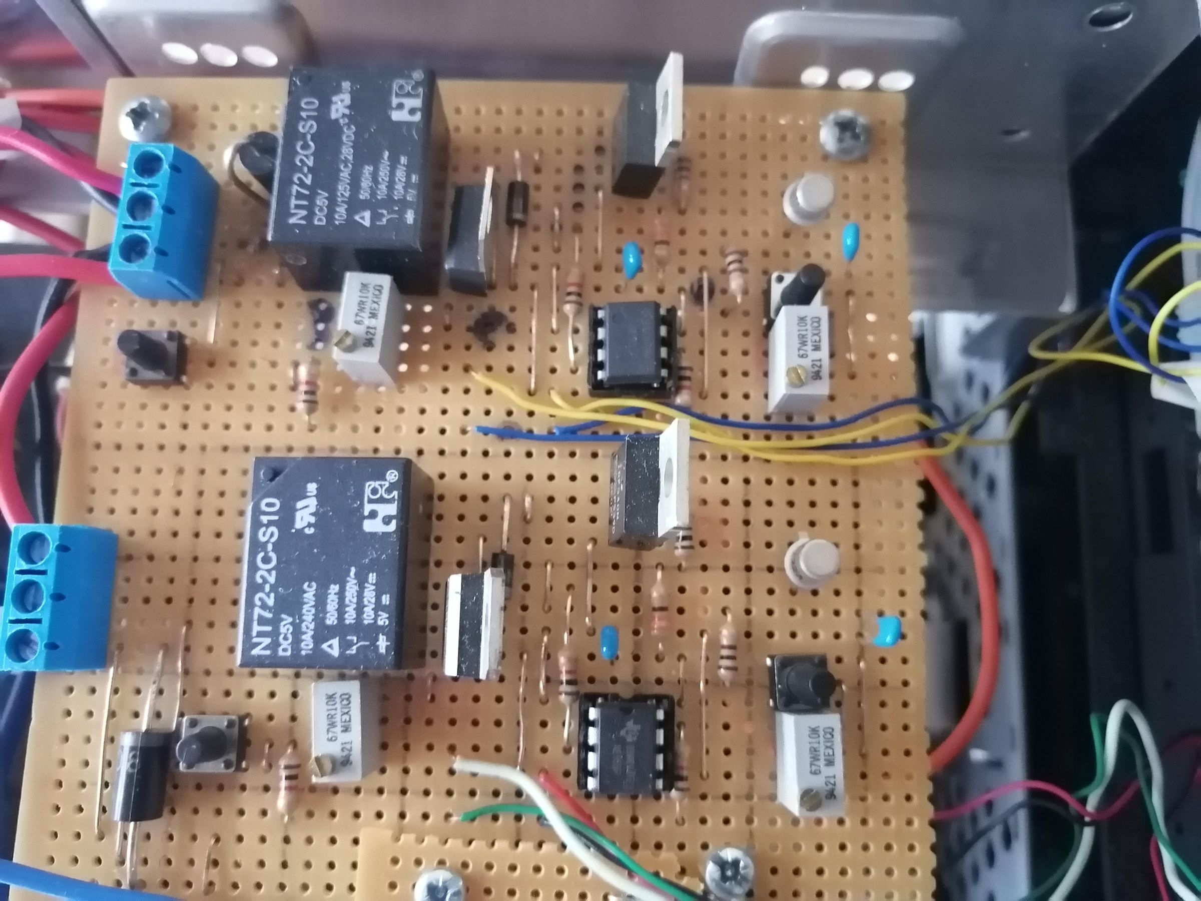 DIY AUTOMATIC SOLAR CHARGE CONTROLLER : 7 Steps (with Pictures