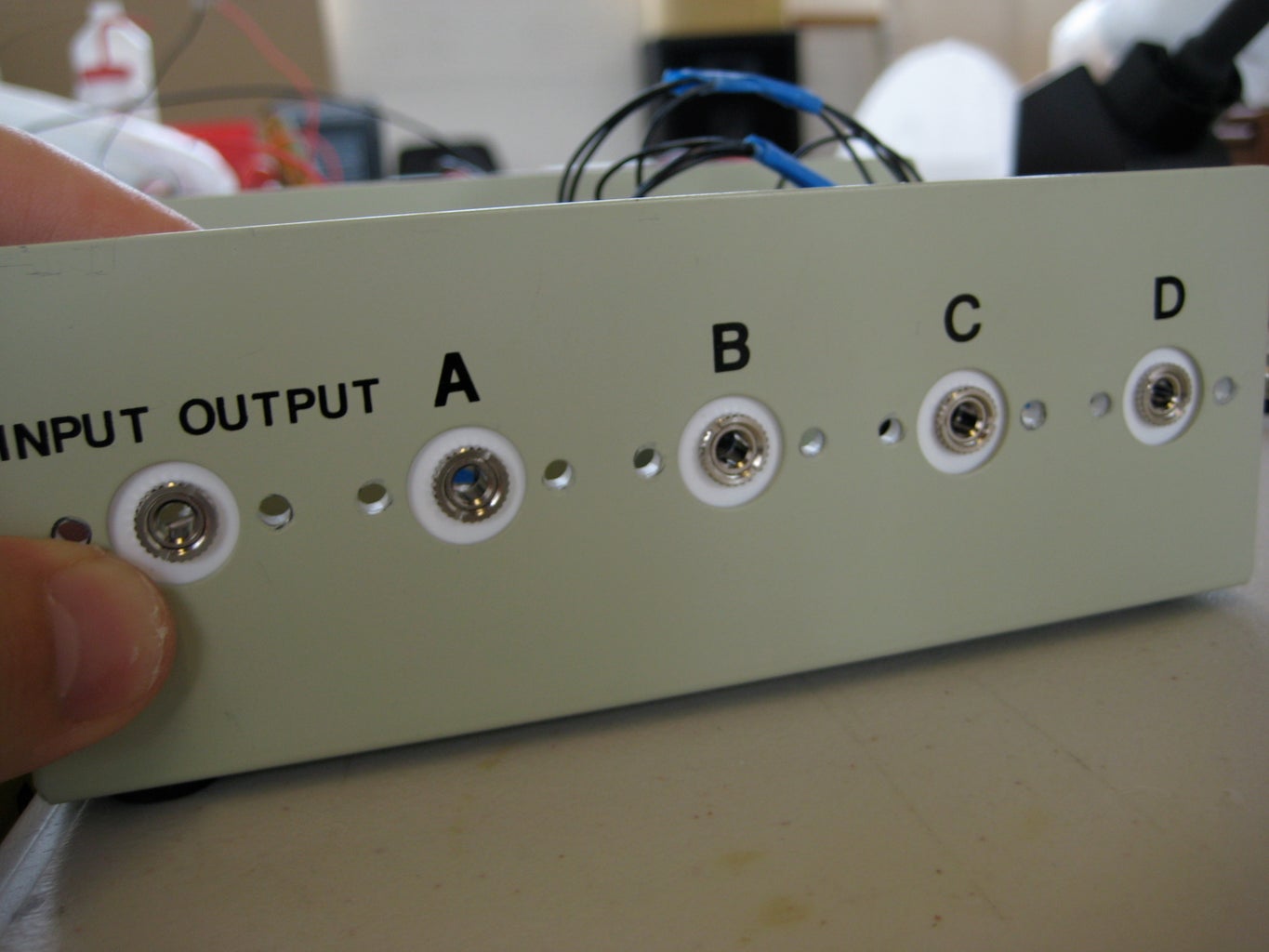 DIY Audio Switch : 9 Steps (with Pictures) Circuit Diagram