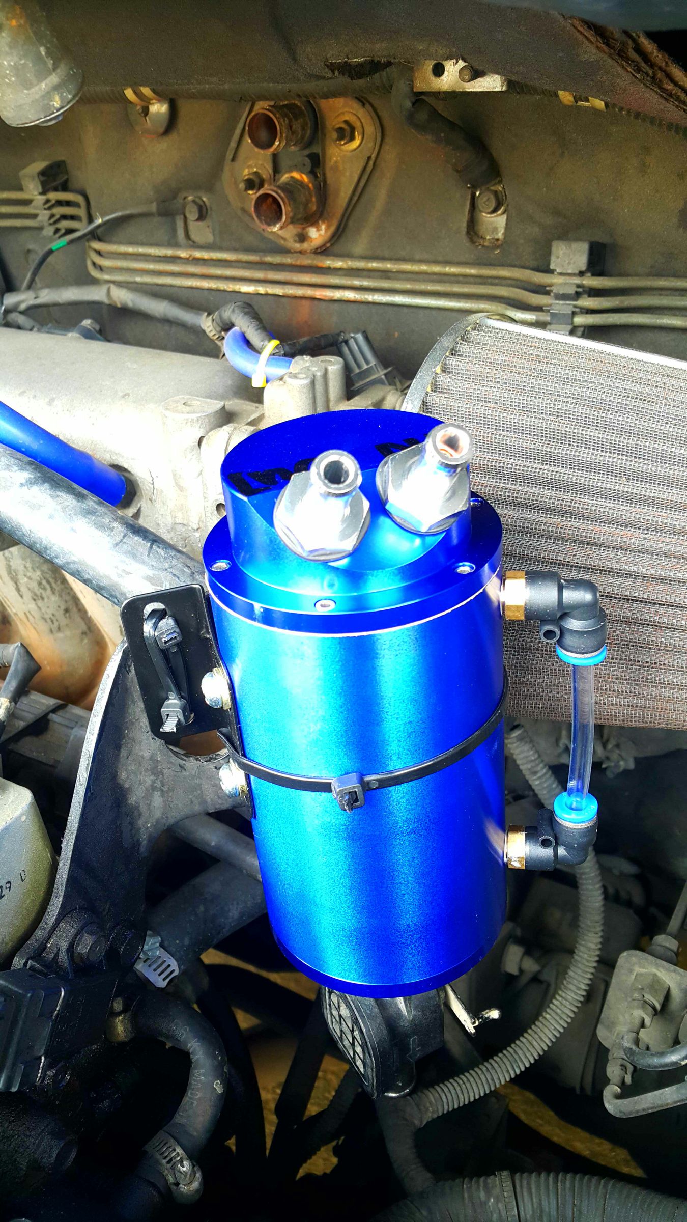 Installing an Oil Air Separator! 5 Steps (with Pictures) Instructables