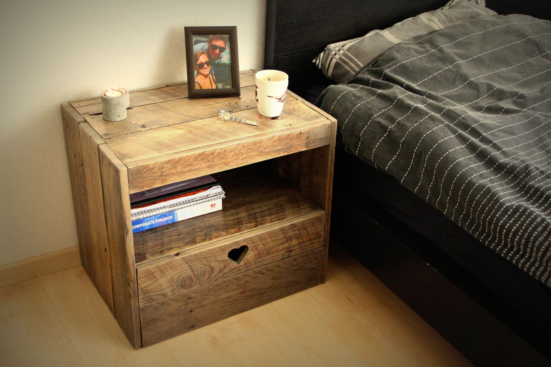 Pallet Nightstand 13 Steps With Pictures Instructables