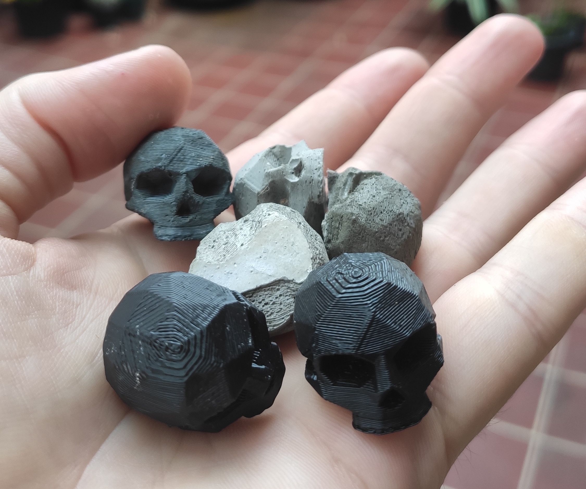 SuperTiny Concrete Skulls