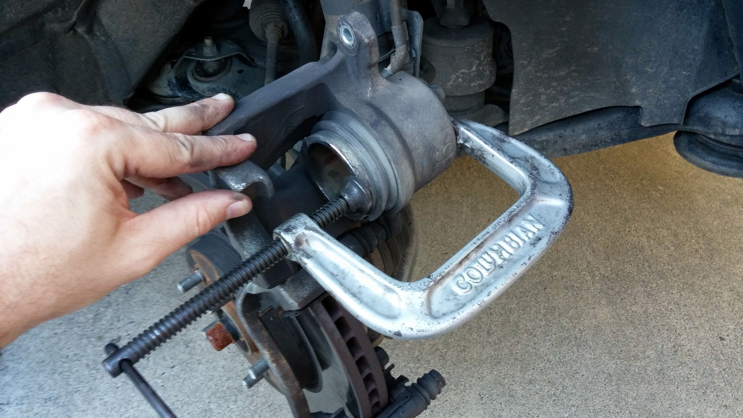 How to Replace Disc Brake Pads 6 Steps Instructables