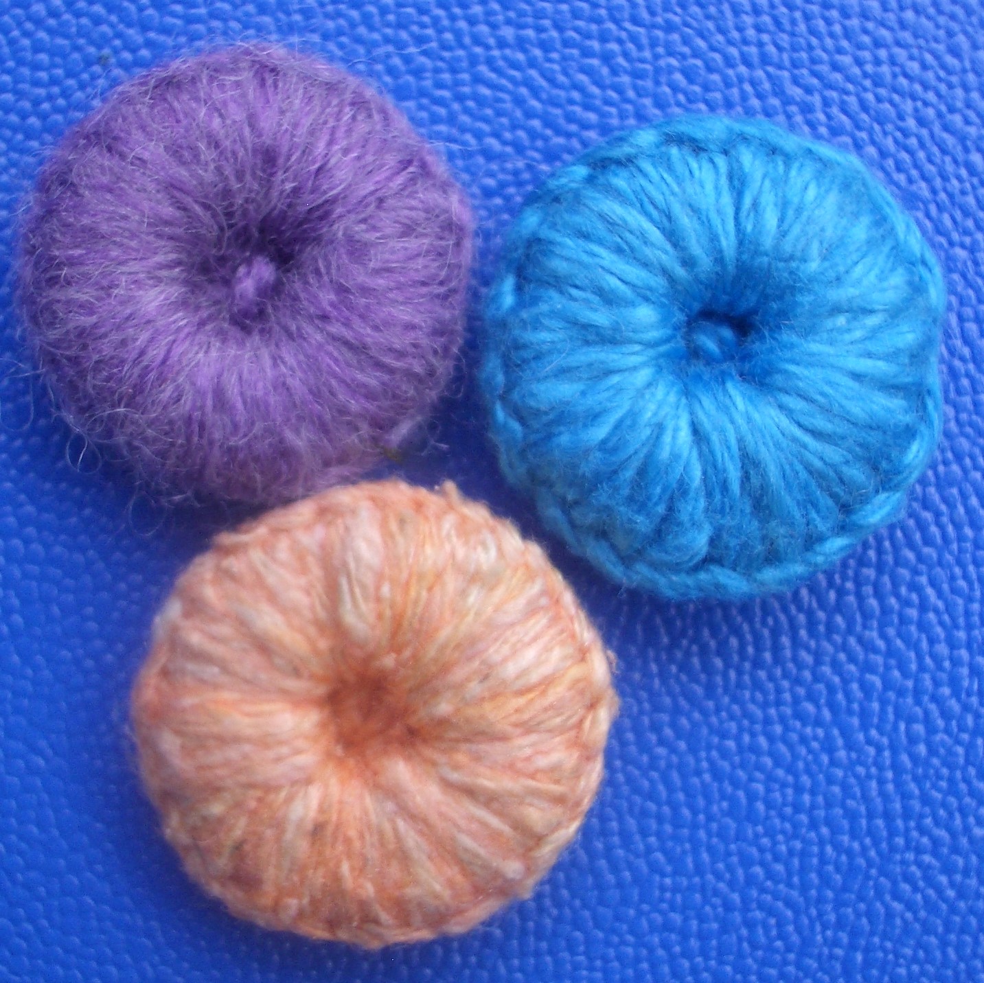 Buttons From Yarn and Washers 4 Steps (with Pictures) Instructables