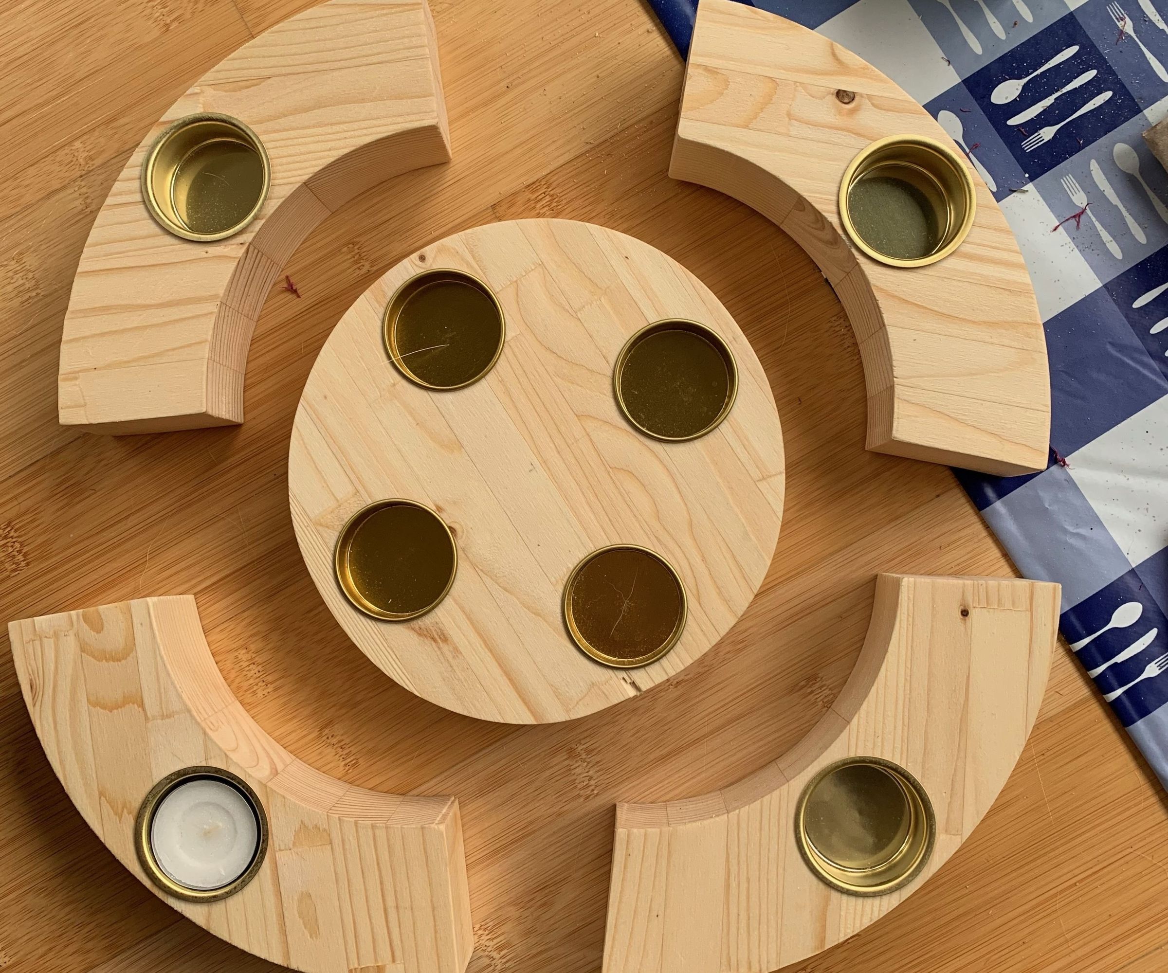 wooden decoration:  adventskranz DIY Project DIY Project Image