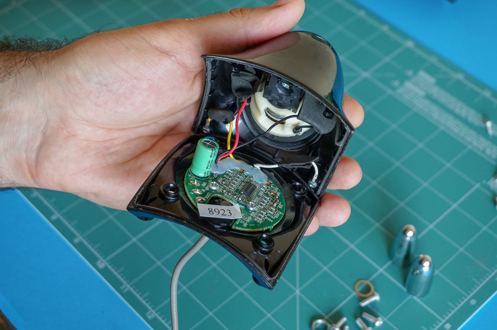 Speaker With Subwoofer From Broken Old Computer Speakers 22 Steps