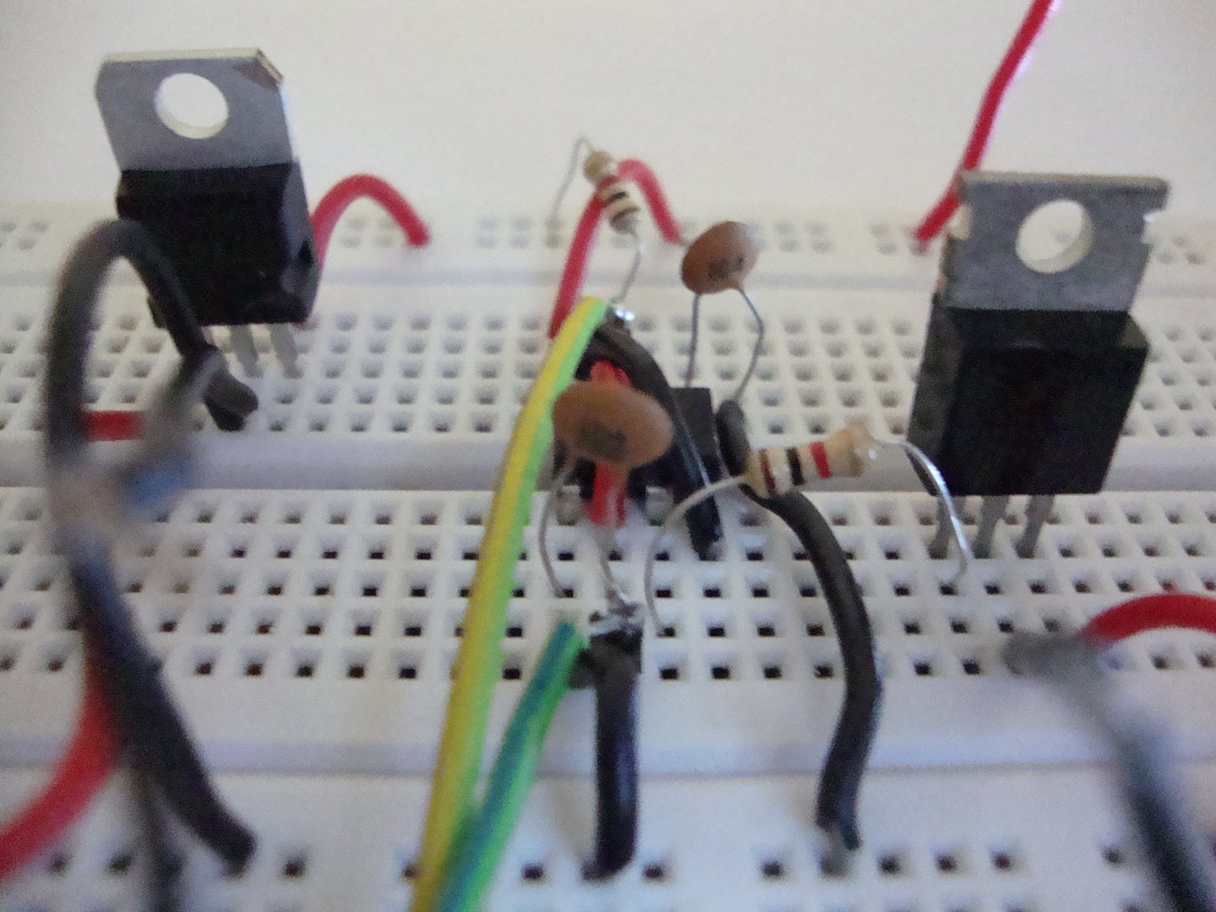 Make Your Own Desktop LED Lamp : 26 Steps (with Pictures) Circuit Diagram