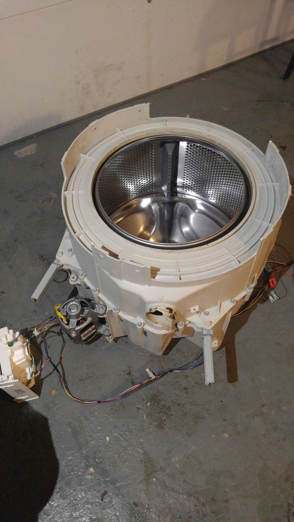 A Vertical Wind Generator From Washing Machine Motor 15 Steps (with