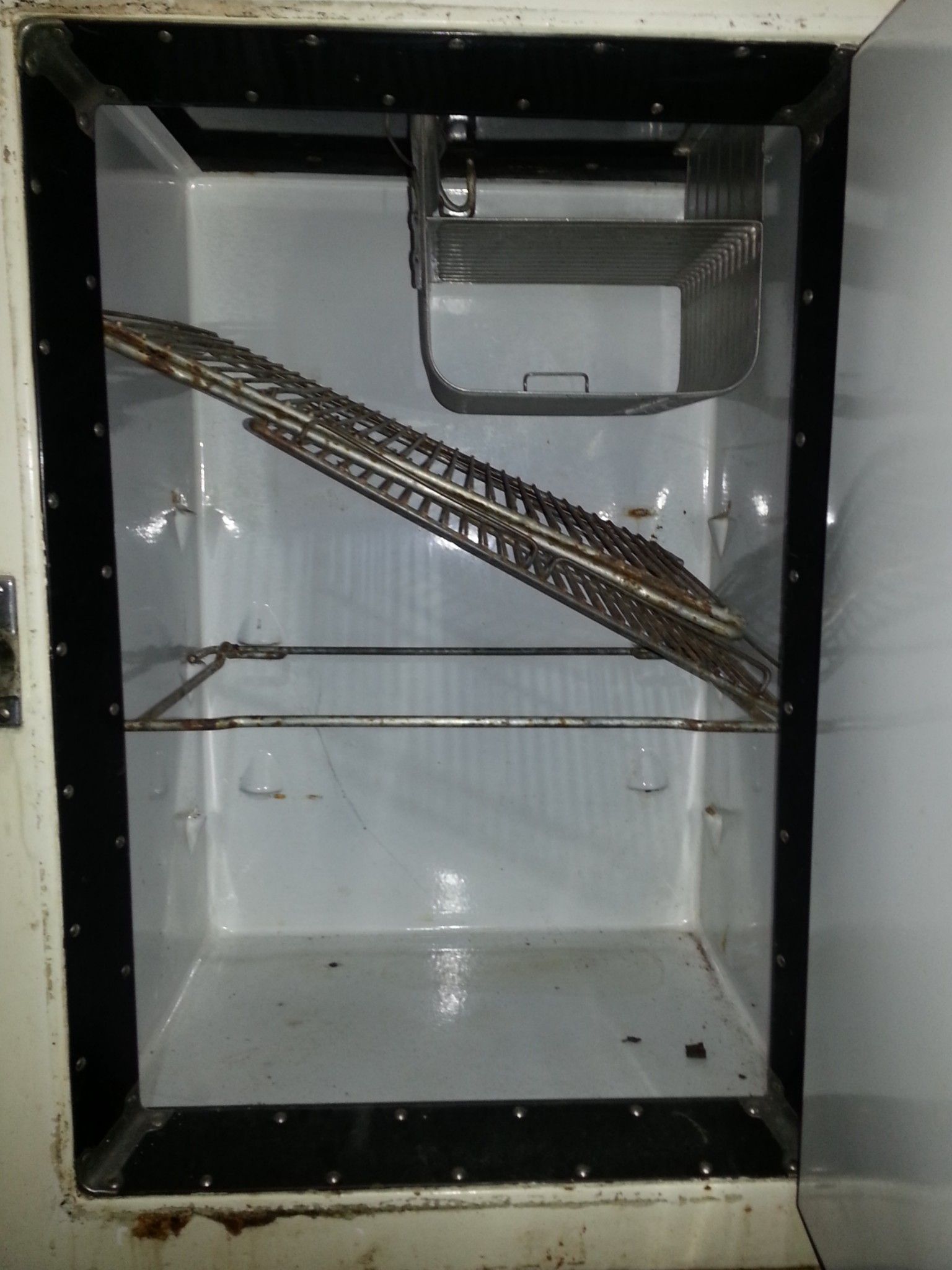 Frigador Turn an Old Refrigerator Into a Humidor 3 Steps Instructables