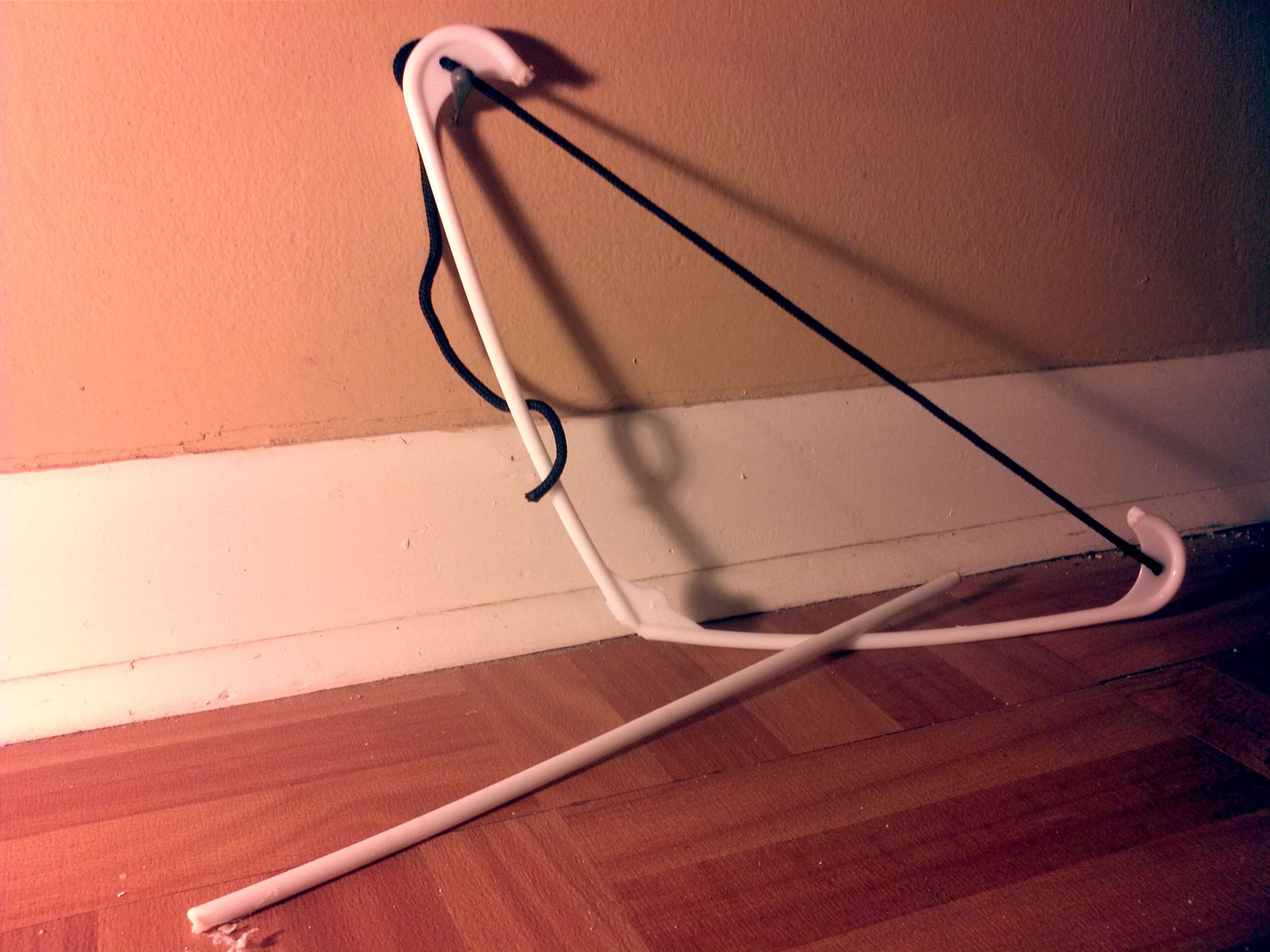 hanger bow and arrow DIY Project DIY Project Image