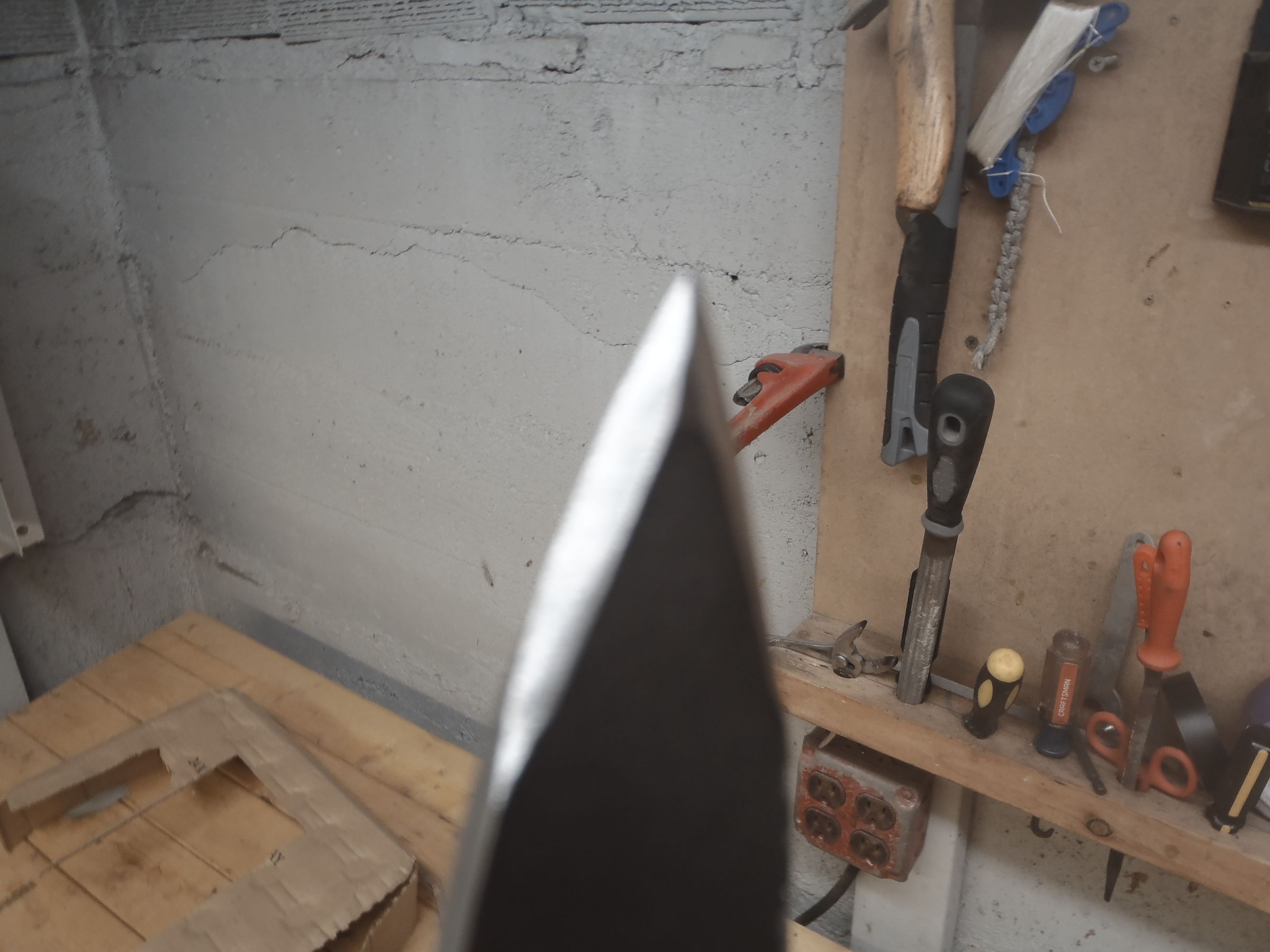 How to Make a Throwing Knife!! 5 Steps (with Pictures) Instructables