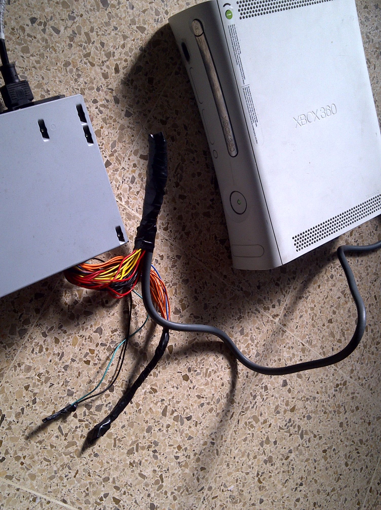 ATX Power Supply for an Xbox360 and Xbox 360 Cooling Mod! 3 Steps
