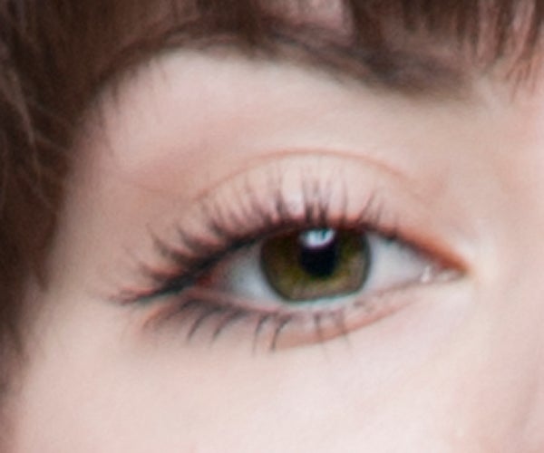 Beginning Photoshop - Adding NATURAL Contrast and Color to Eyes