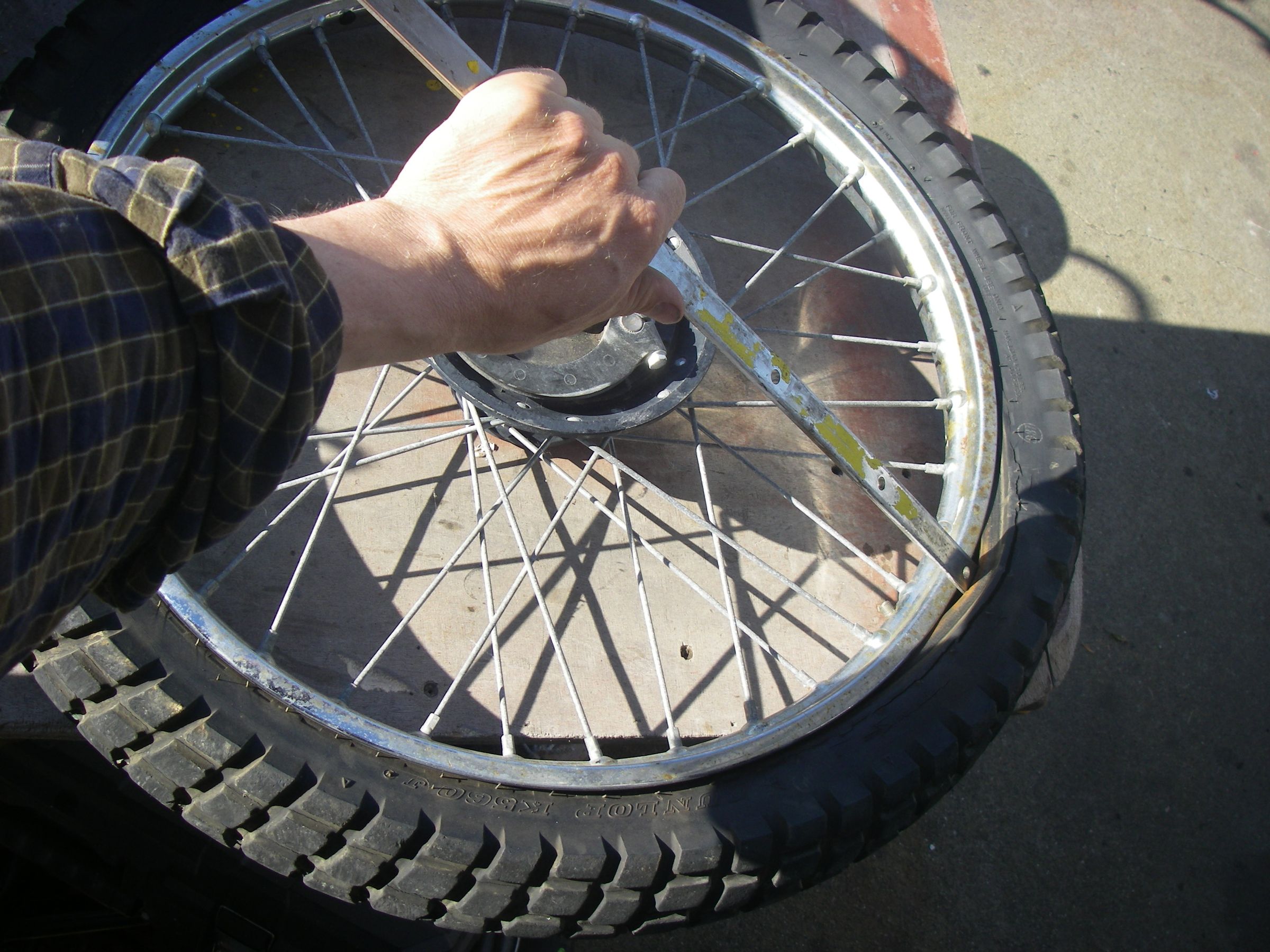 Fix a Motorcycle Flat Tire 13 Steps Instructables