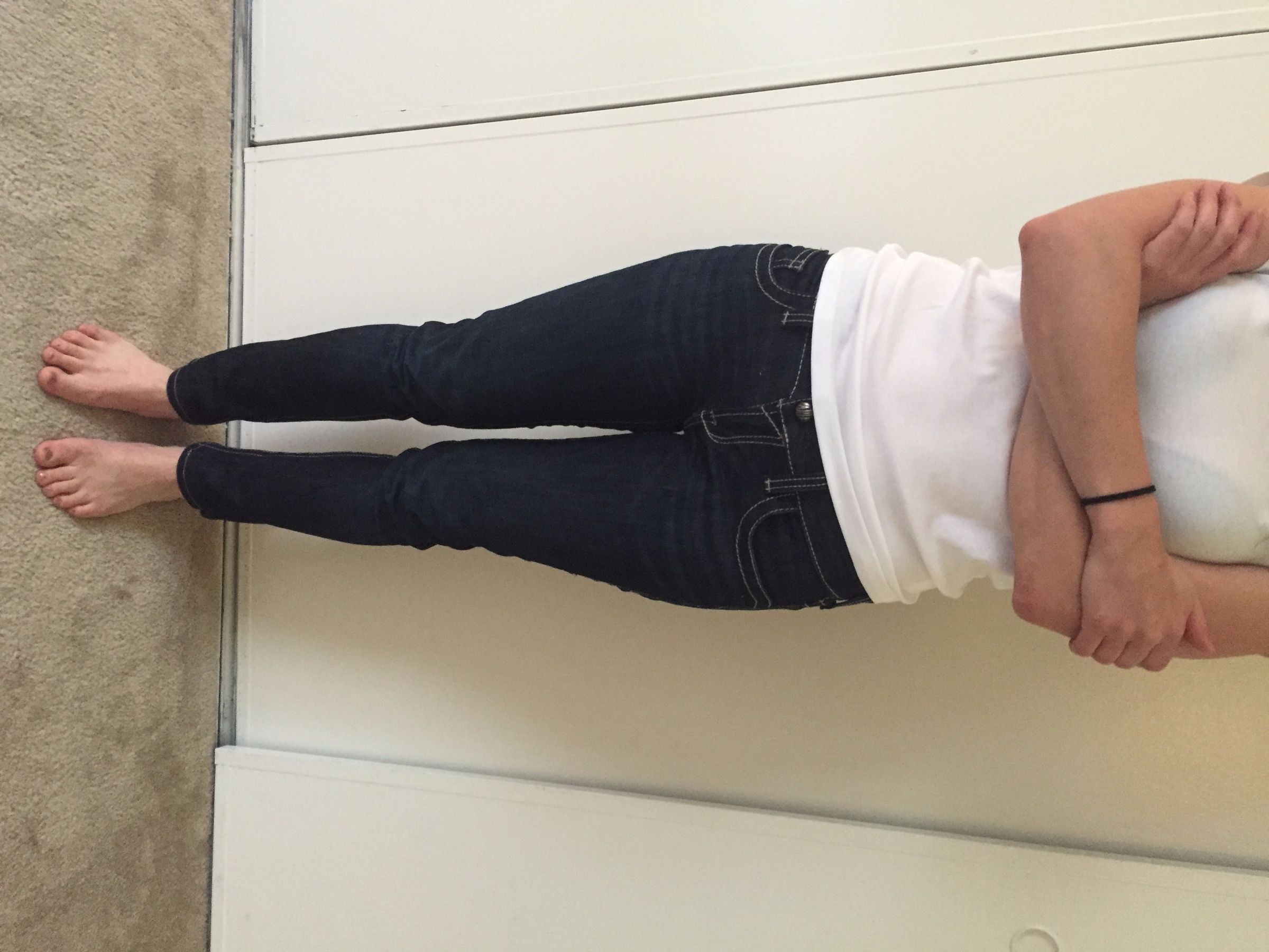 Transform Flares Into Skinny Jeans : 9 