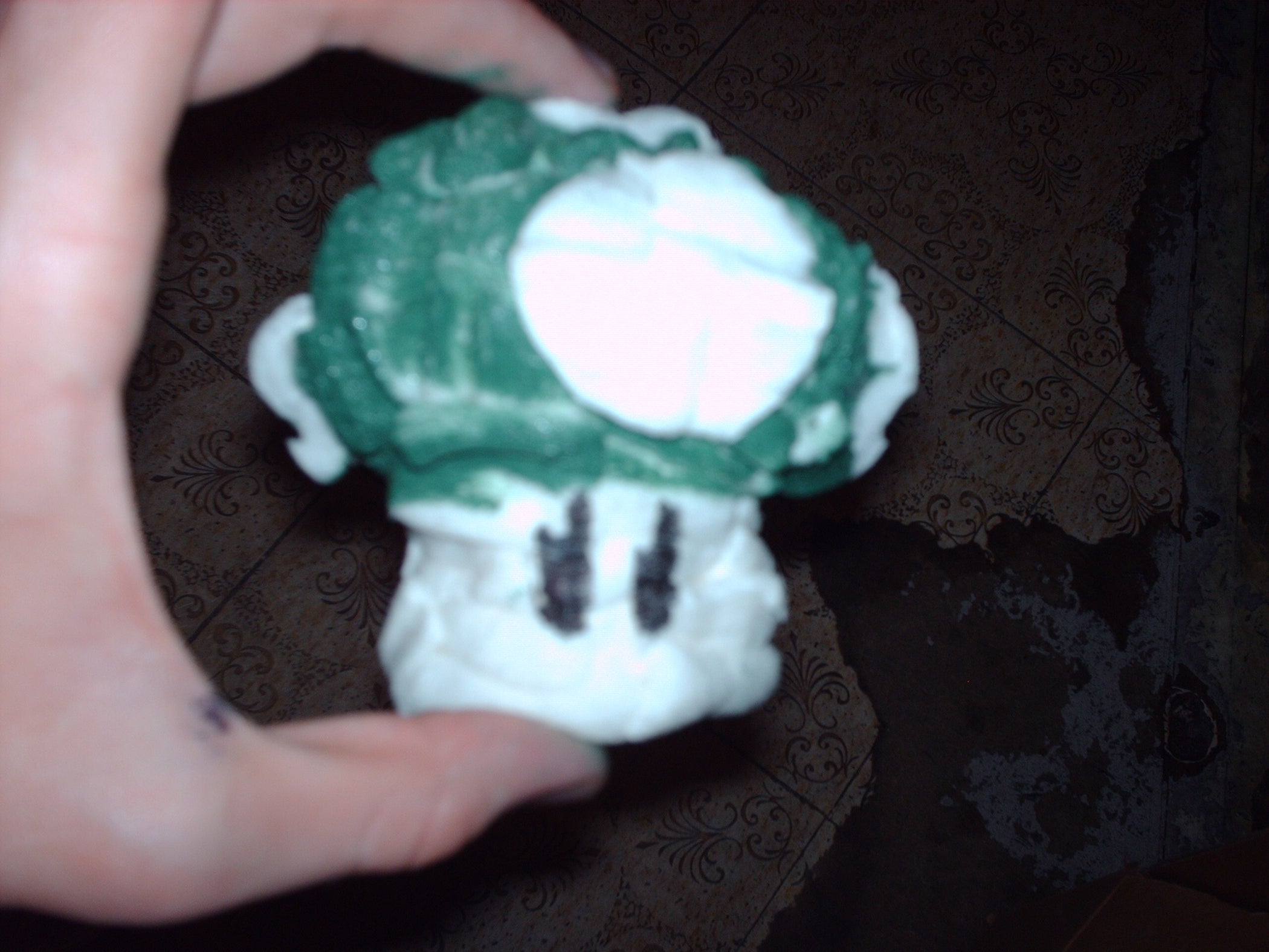 OneUp Mushroom(Packing Peanuts) 13 Steps Instructables