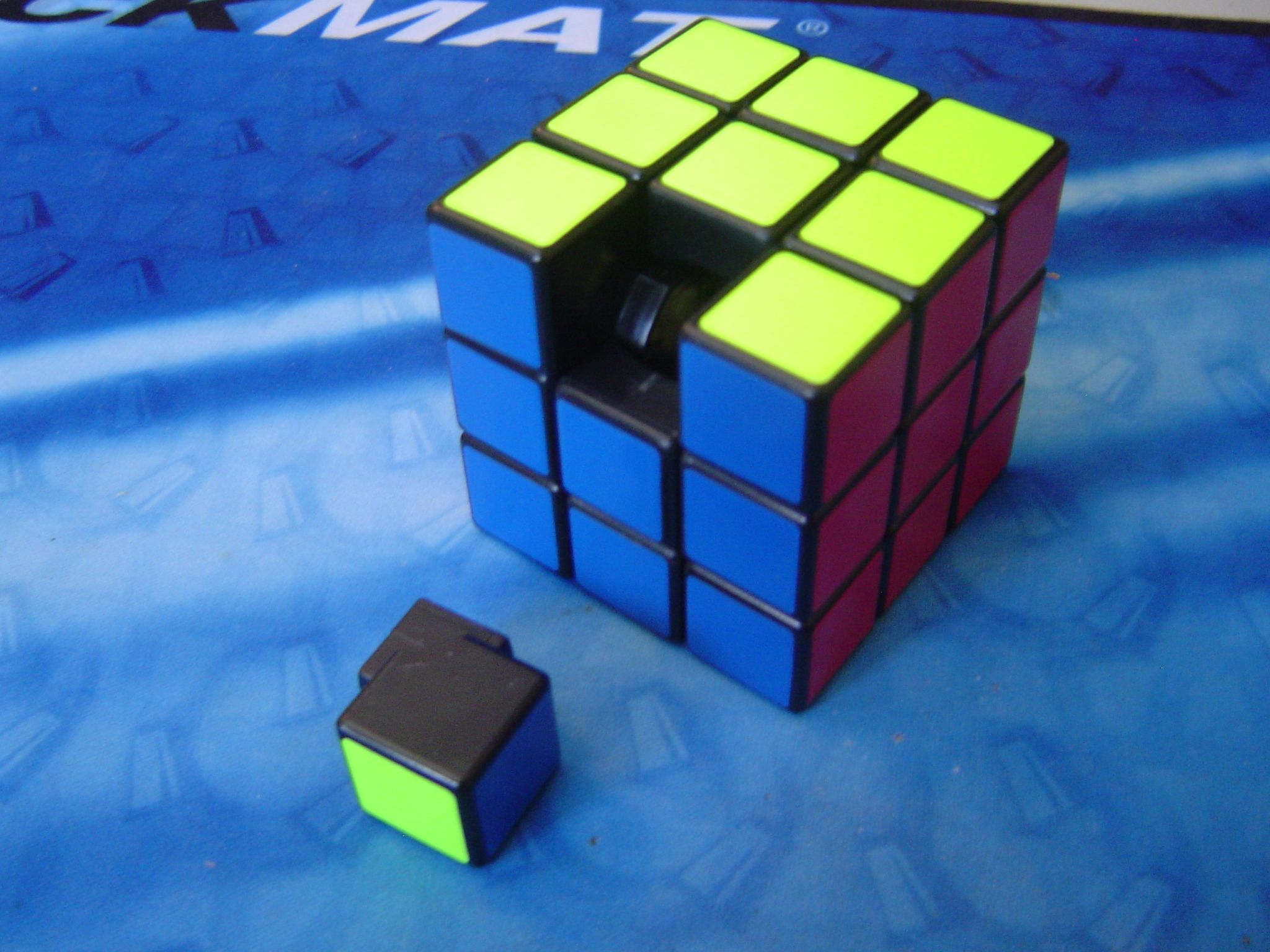 How to Clean/lubricate a Rubik's Cube 5 Steps Instructables