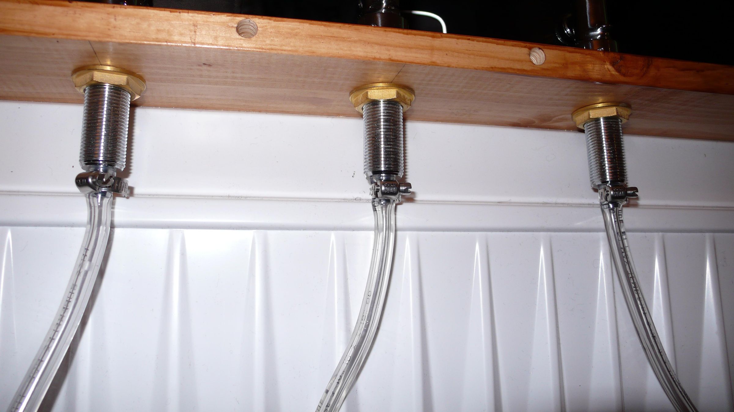 Chest Freezer Kegerator 4 Steps Instructables