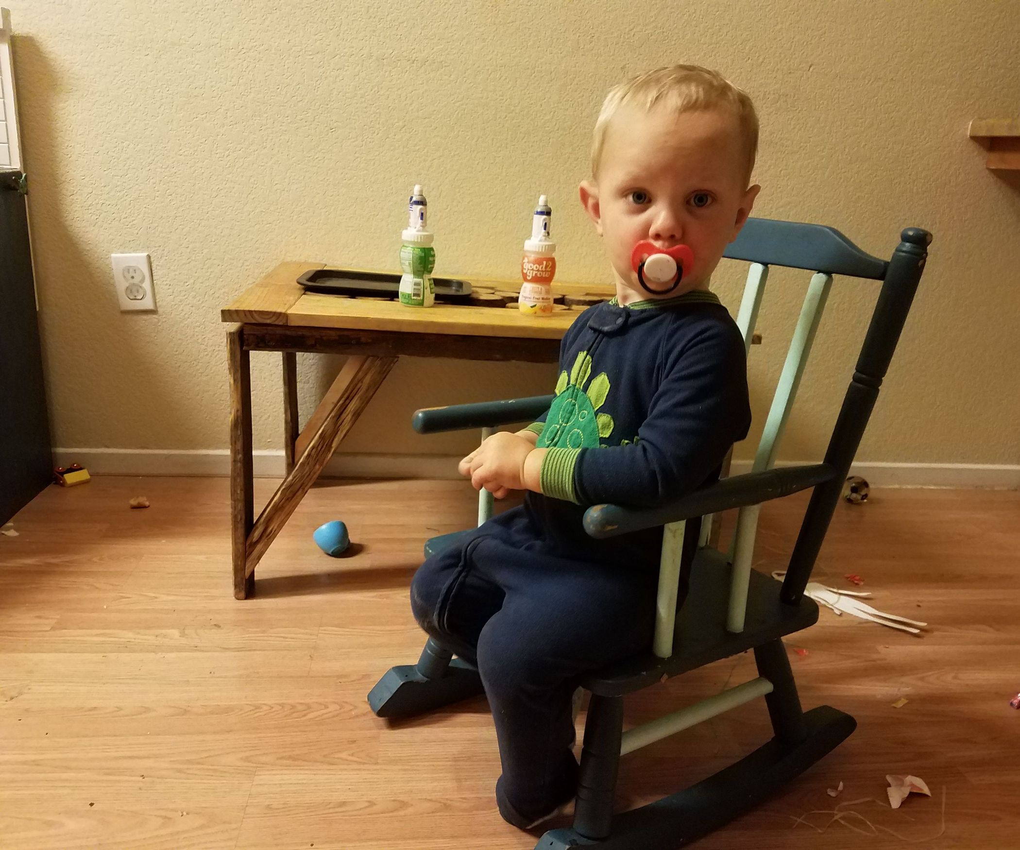 Creating a Children's Rocking Chair From an Old Highchair 6 Steps