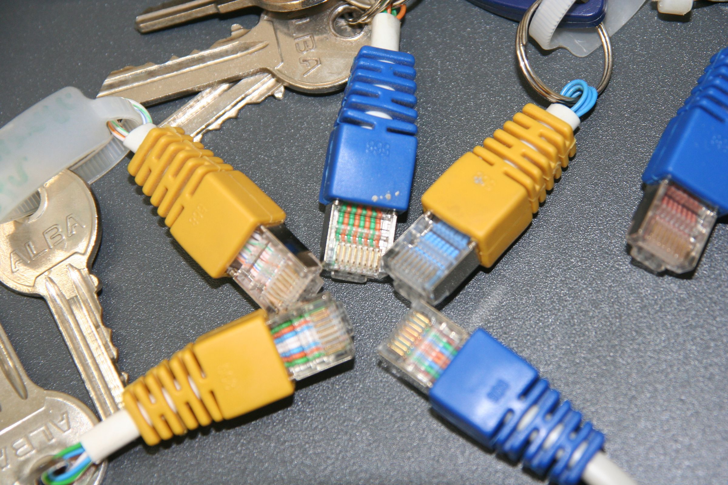 RJ-45 Key Chain and Rack : 5 Steps (with Pictures) - Instructables