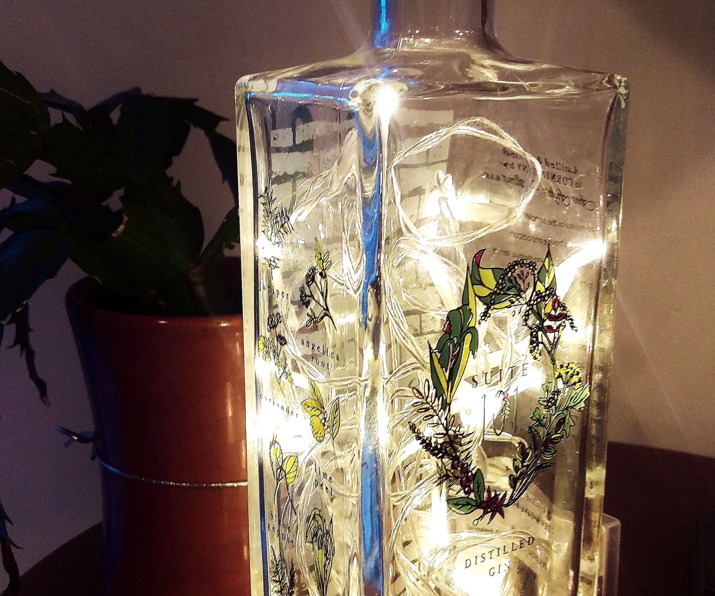 DIY guide for Gin-Bottle Accent Lamp with step-by-step instructions