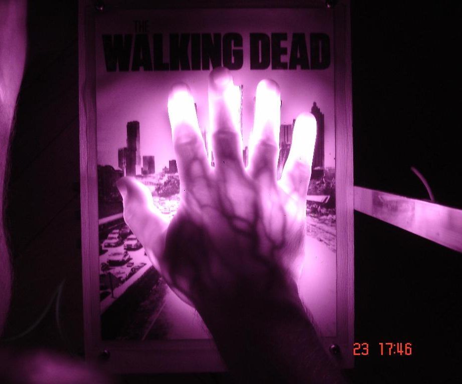 DIY guide for Zombie hands or the walking dead with step-by-step instructions