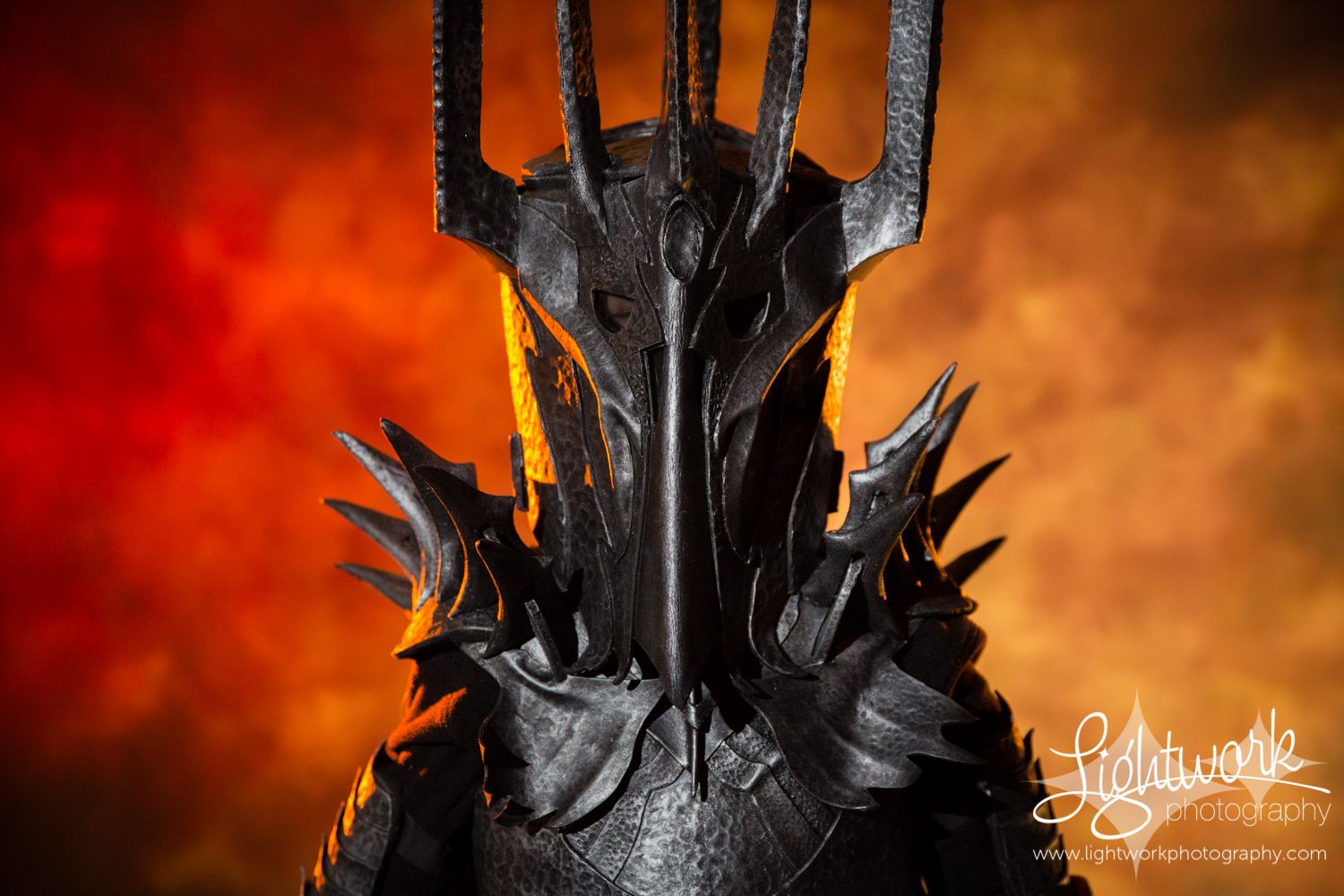 Epic Sauron Costume : 14 Steps (with Pictures) - Instructables