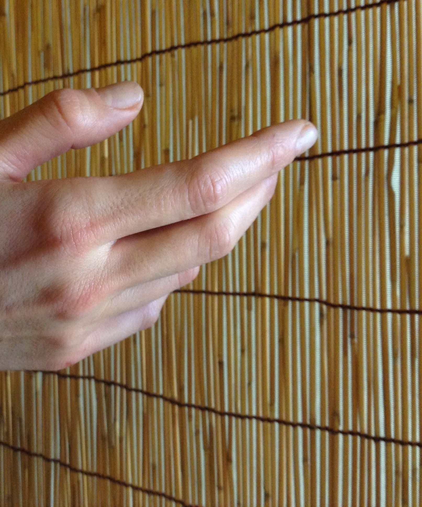 Step-by-step guide for exfoliating hand treatment DIY Project DIY project