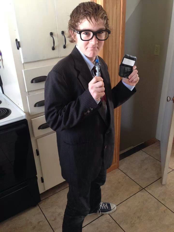 cosplay 10th doctor DIY Project DIY Project Image